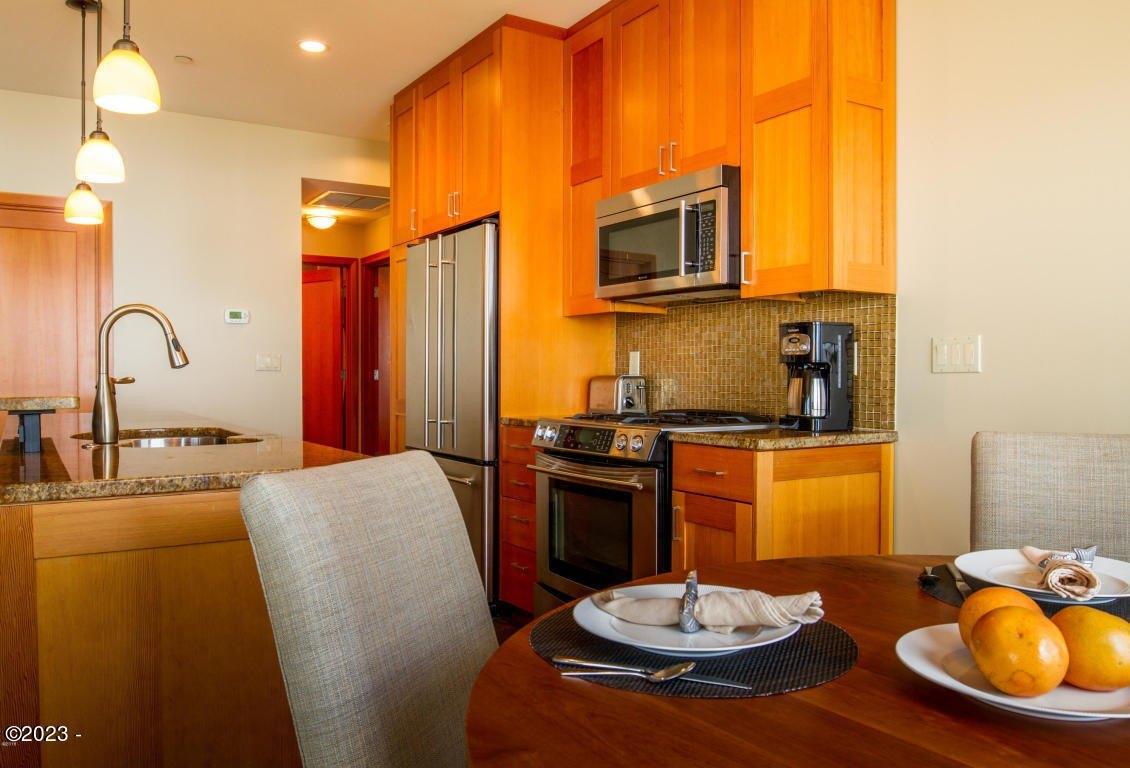 33000 Cape Kiwanda Dr Unit 16 Wk 33