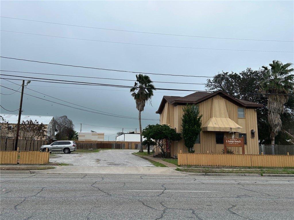 Property Image for 518 & 514 Tancahua Street