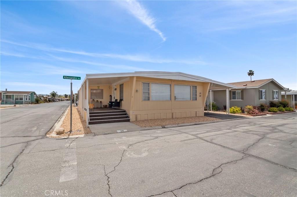 Property Image for 2205 W Acacia 59