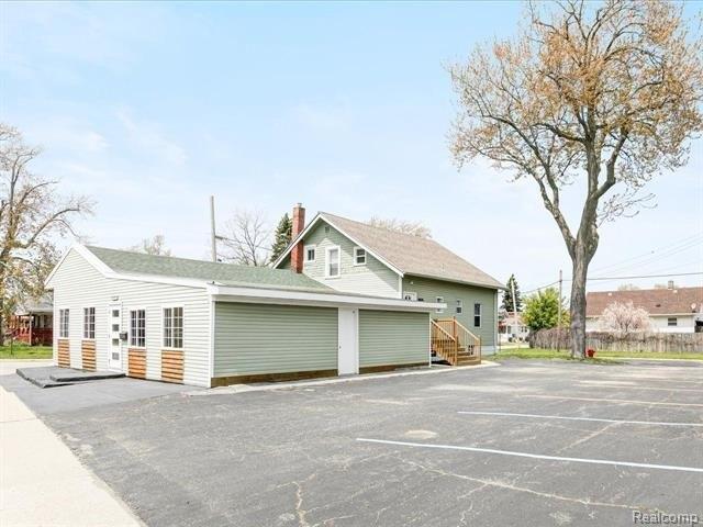 Property Image for 1639 LAPEER Avenue