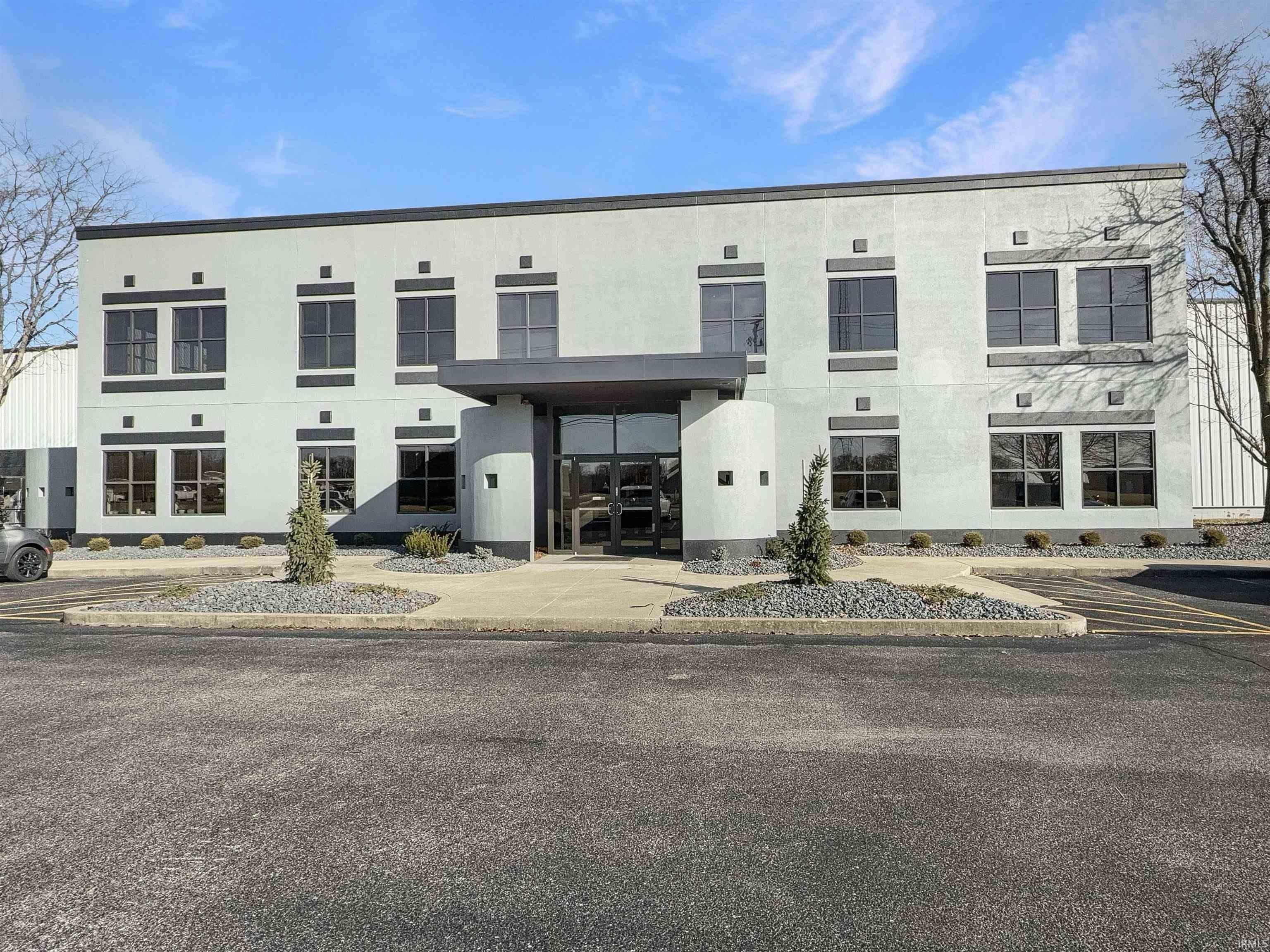 Property Image for 1000 S St. Charles Street