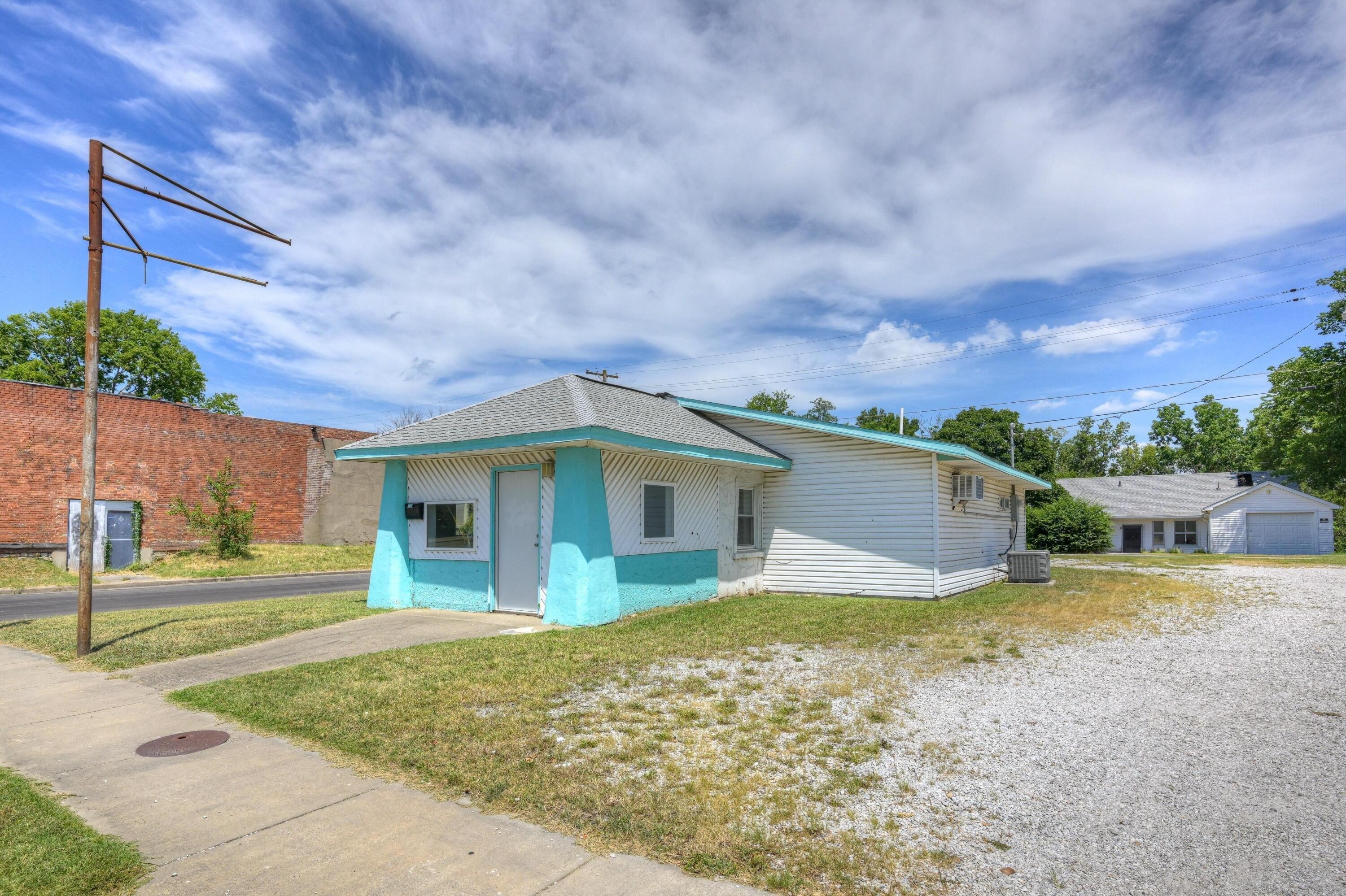 Property Image for 601 Broadway Street