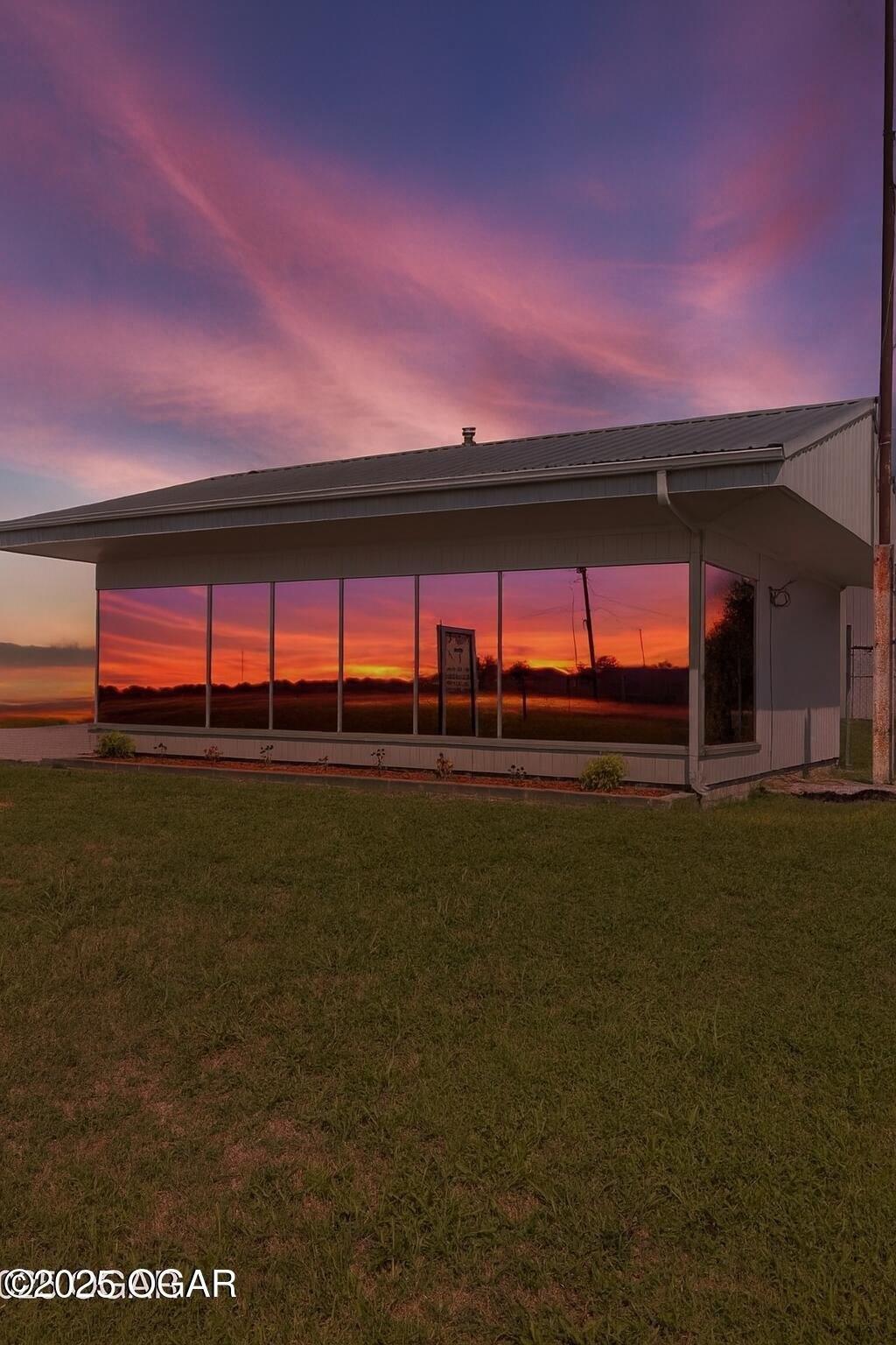 Property Image for 1577 N Business 49