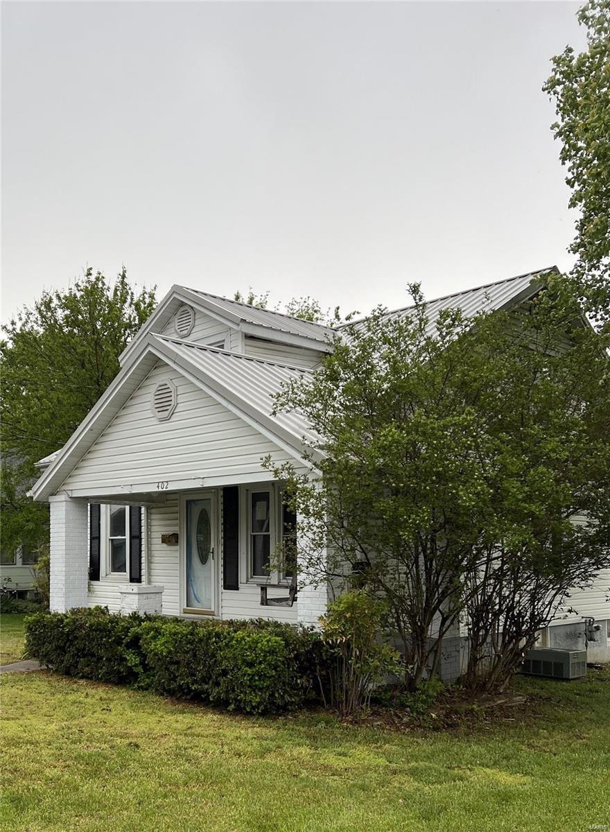 Property Image for 402 Grand Avenue
