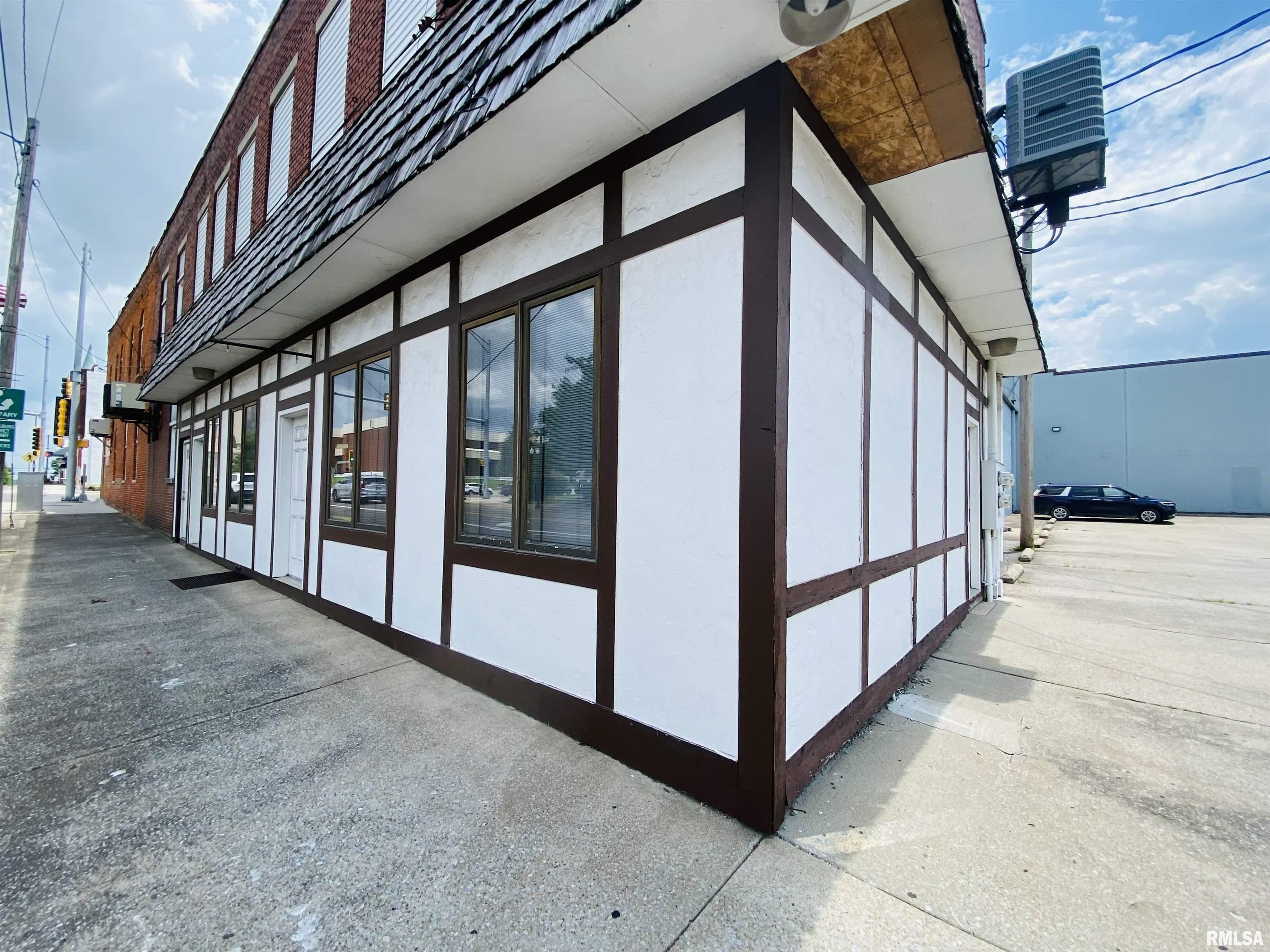 Property Image for 7 W POPLAR Street