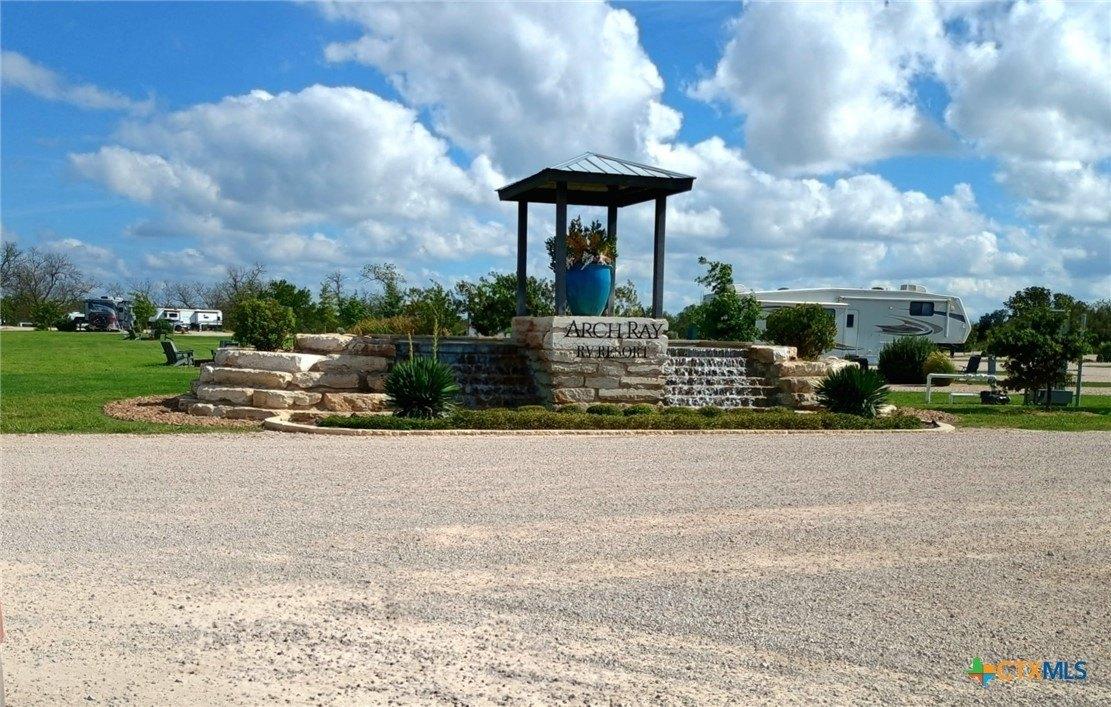 Property Image for 4584 US Hwy 290 AR312