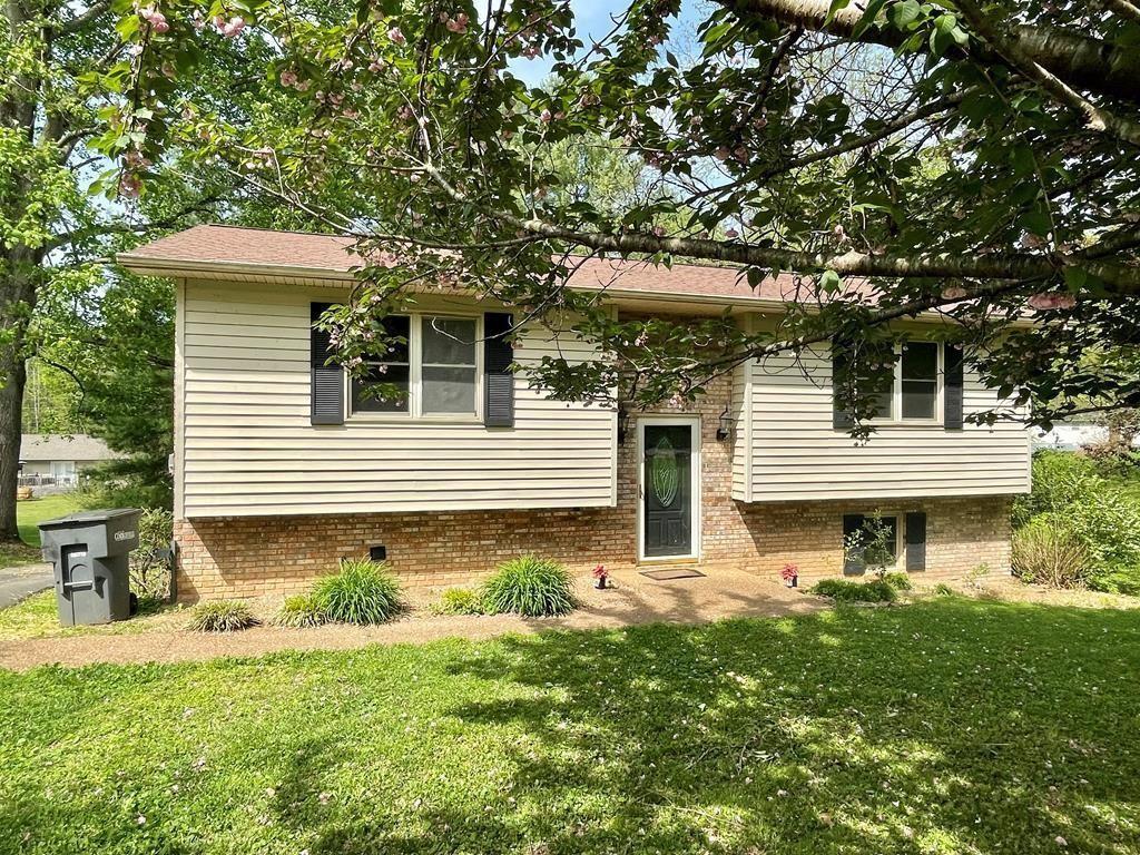 Property Image for 450 Dogwood Circle