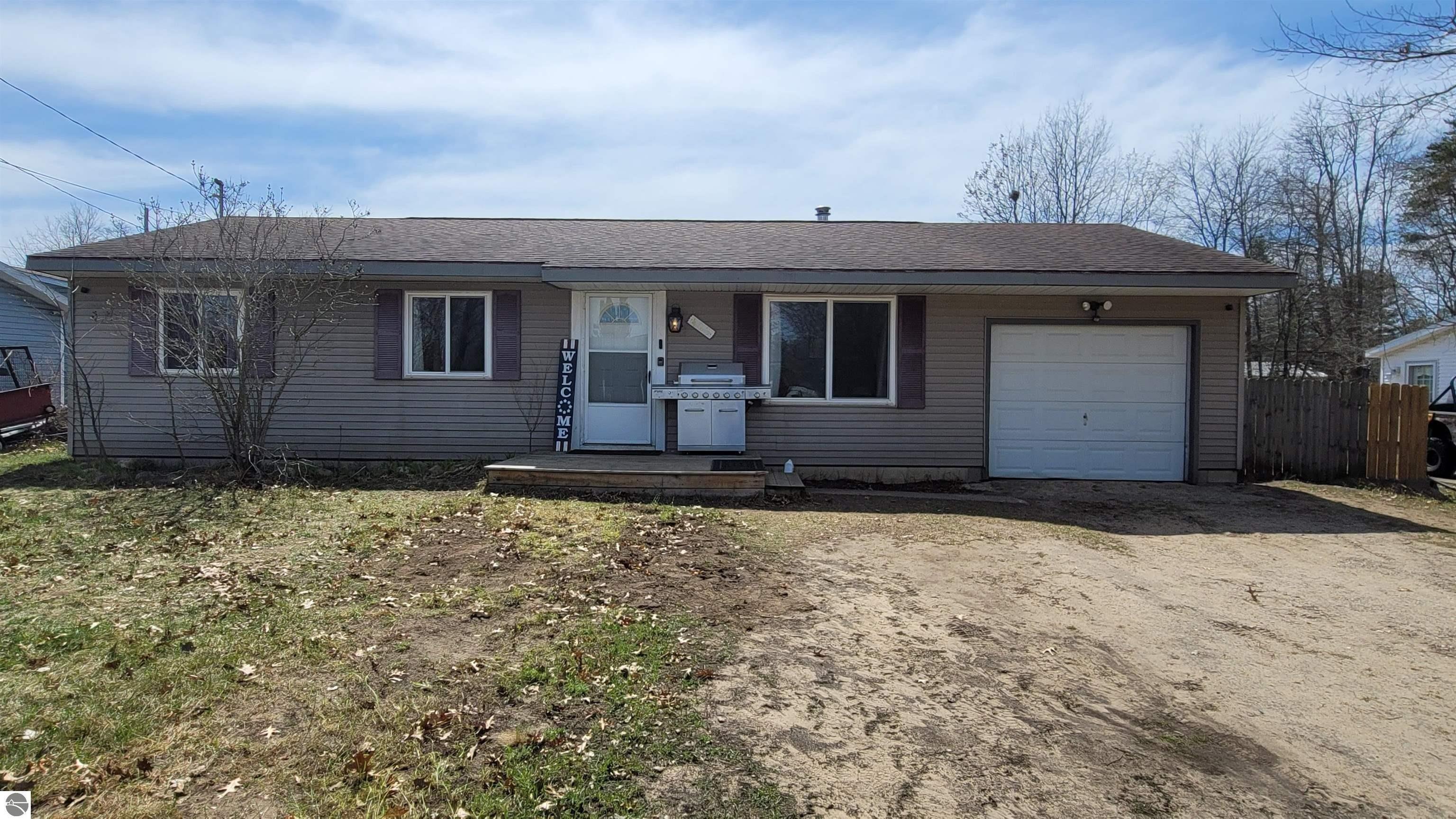 Property Image for 403 NW Kalkaska Street