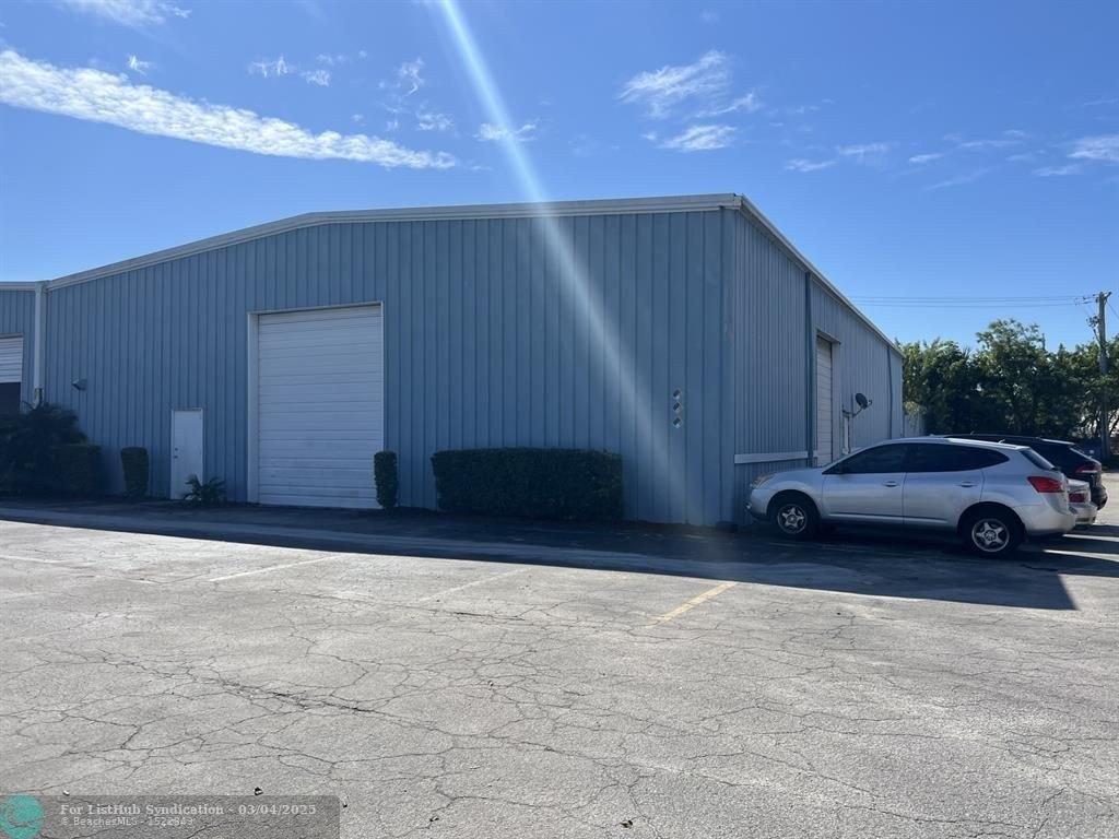 Property Image for 720 W McNab Road