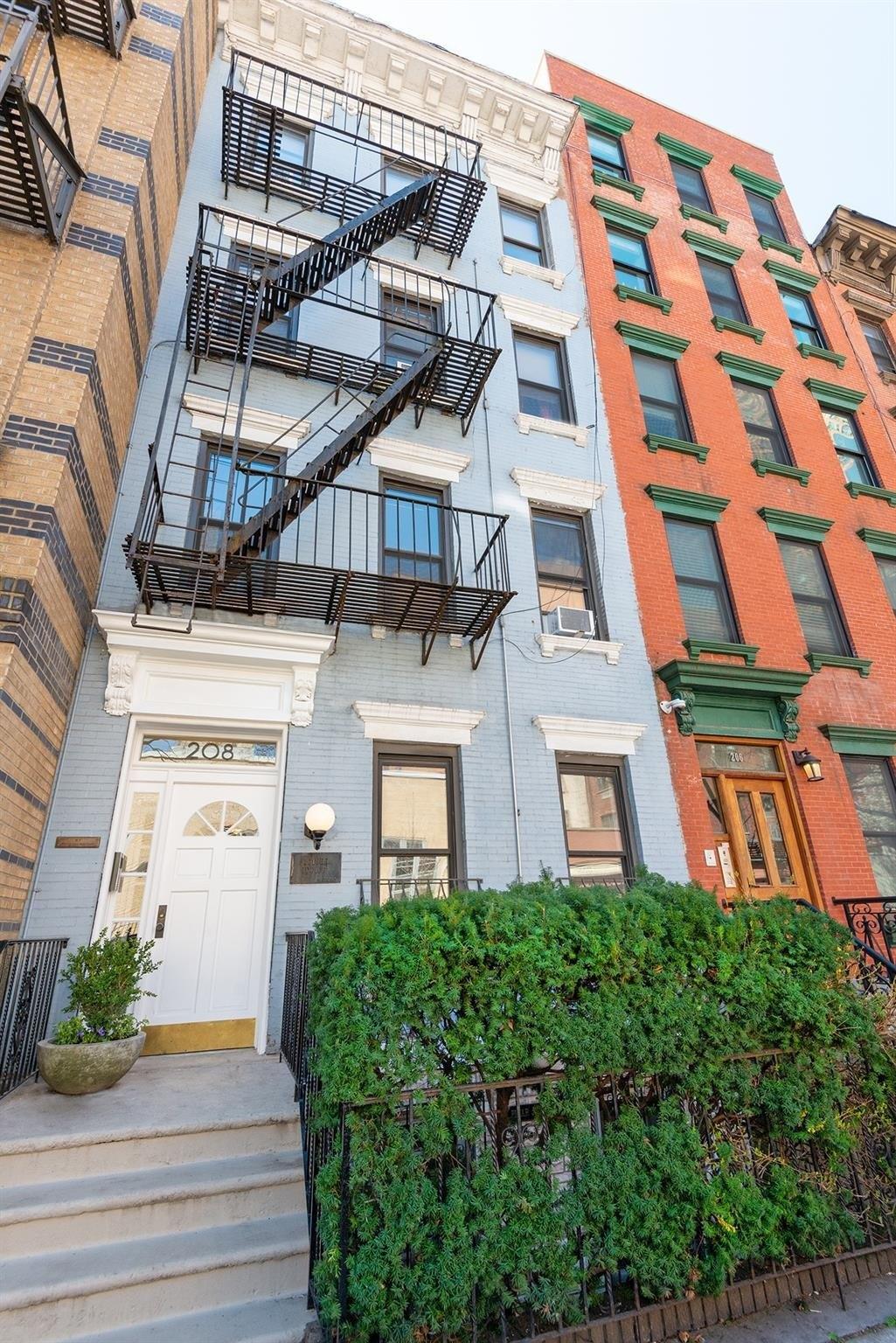 Property Image for 208 East 75th Street