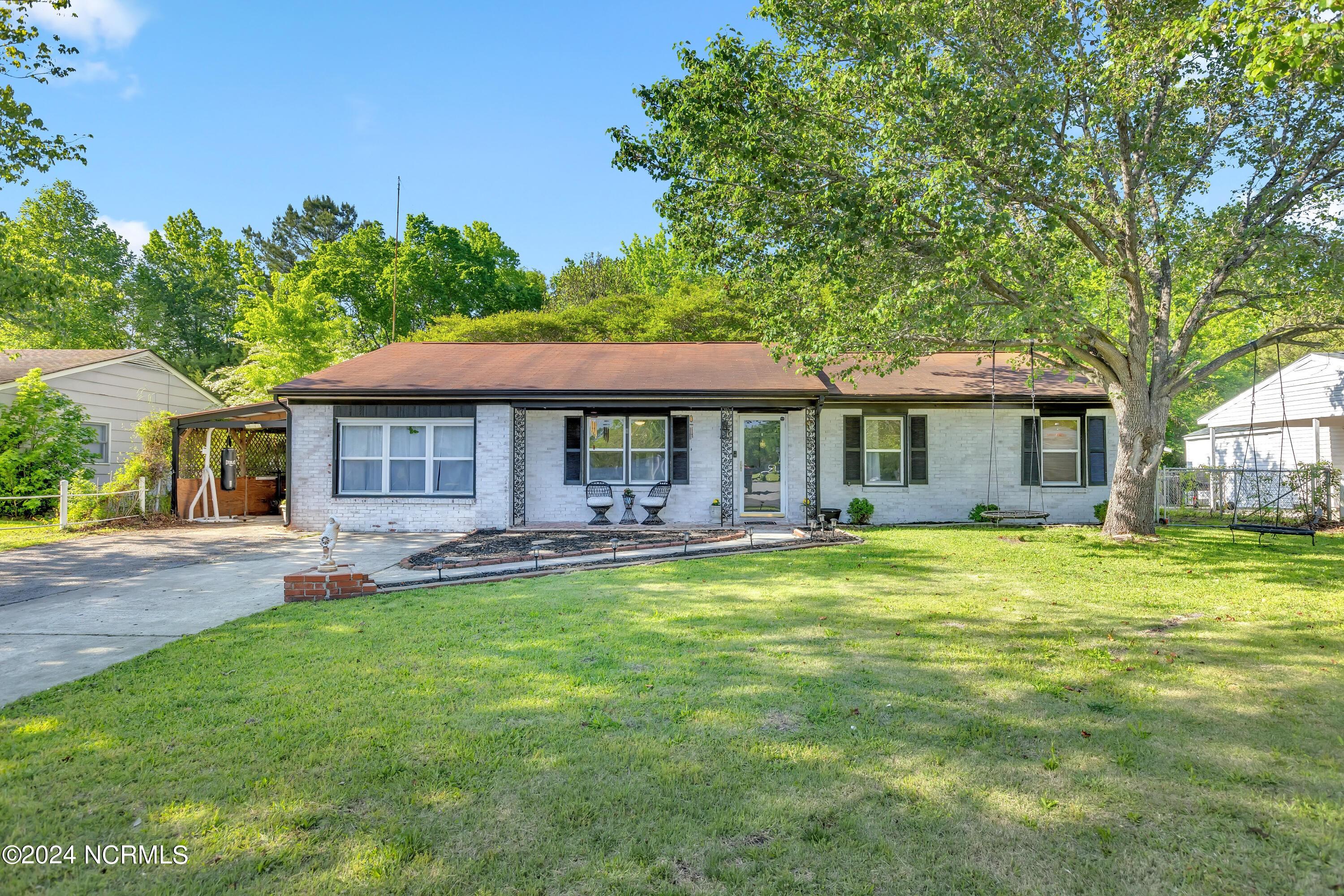 Property Image for 2907 Country Club Road
