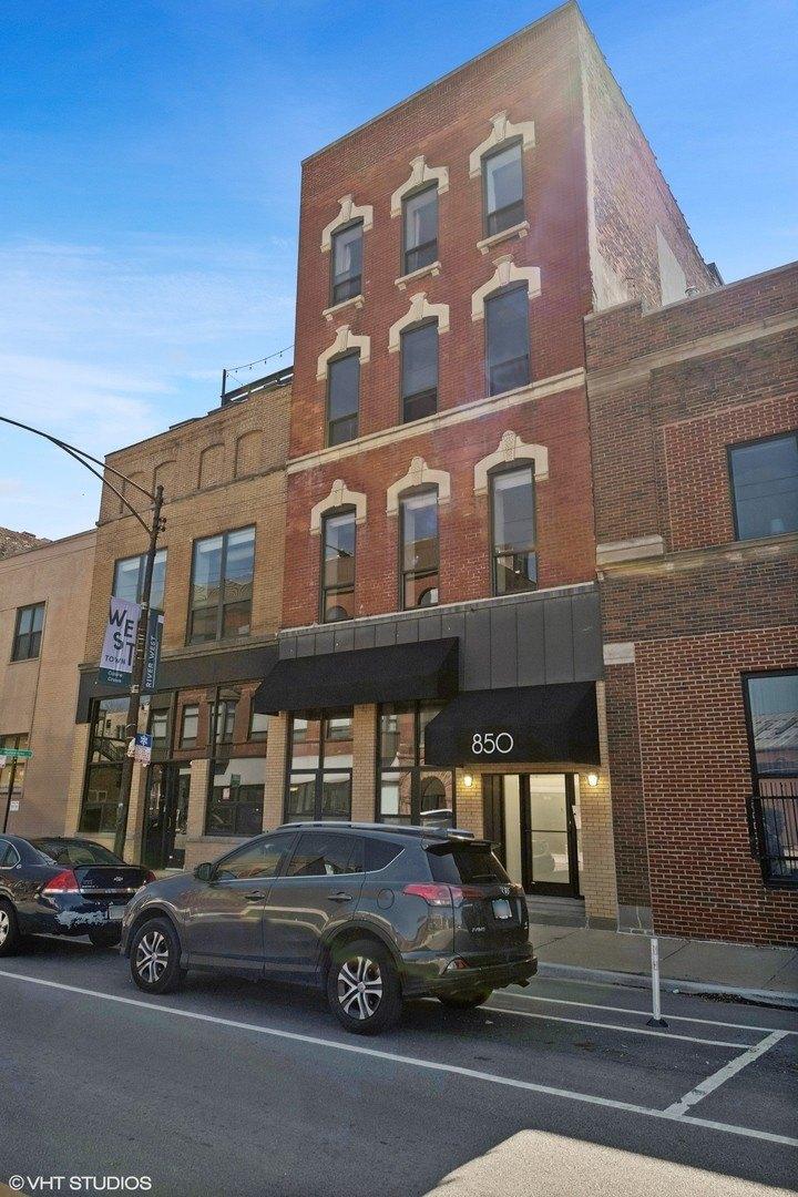 Property Image for 850 N Milwaukee Avenue 302