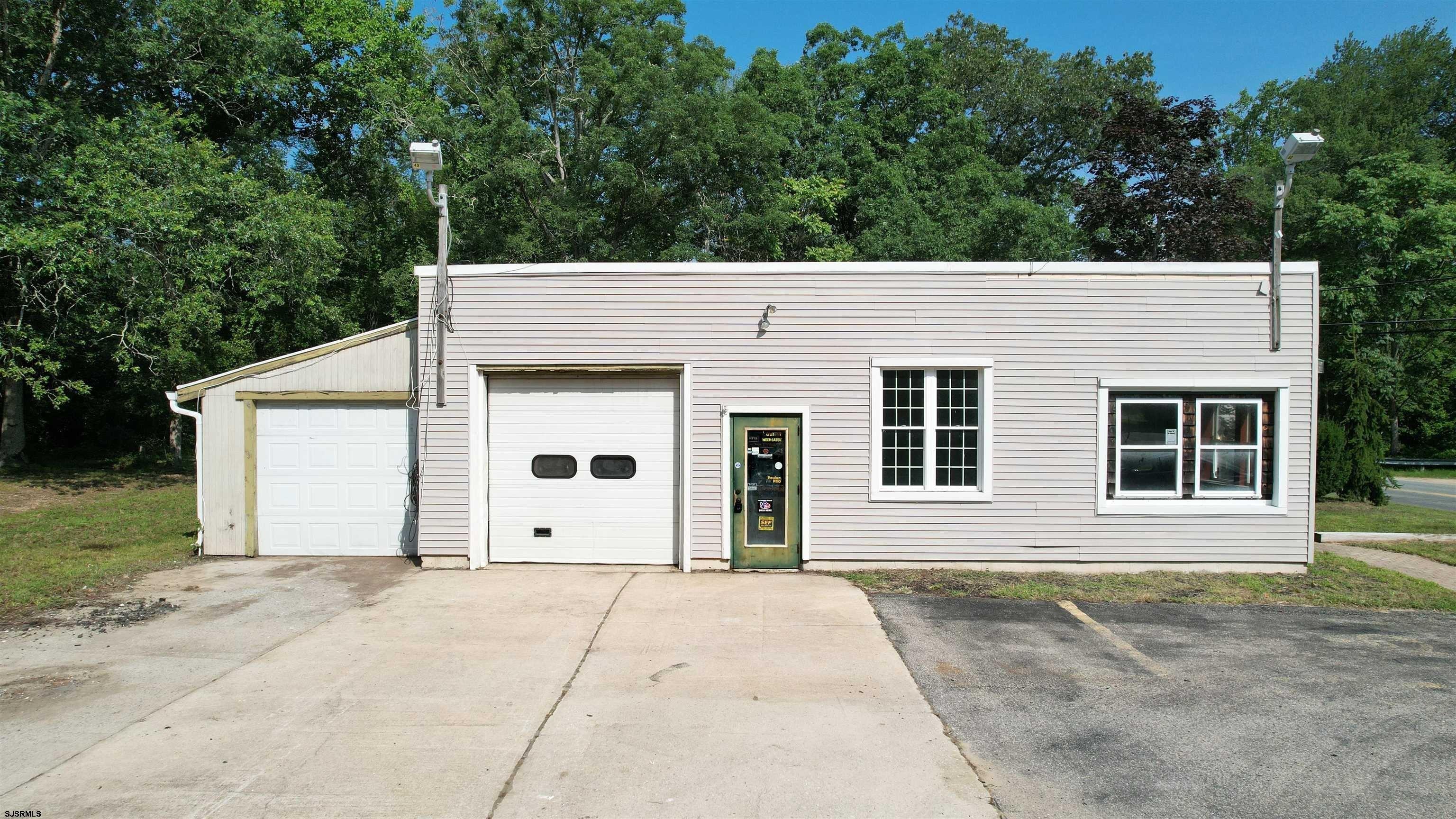 Property Image for 1100 Duerer Street
