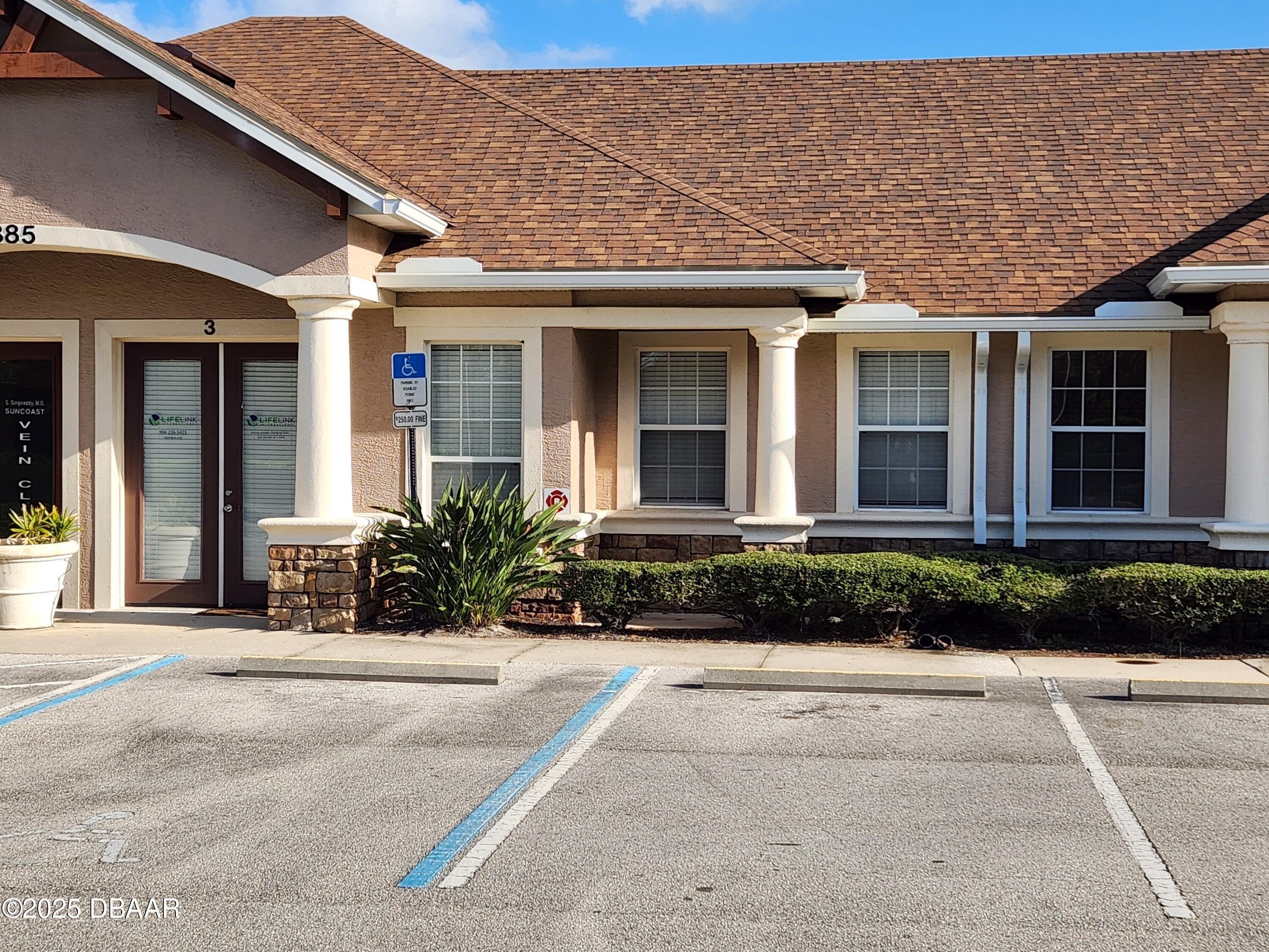 Property Image for 385 Palm Coast Parkway SW 3
