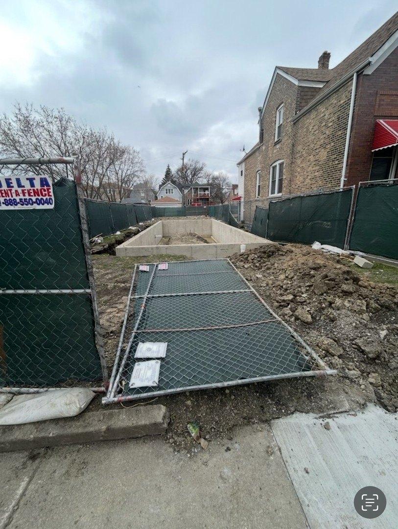 Property Image for 826 N Homan Avenue