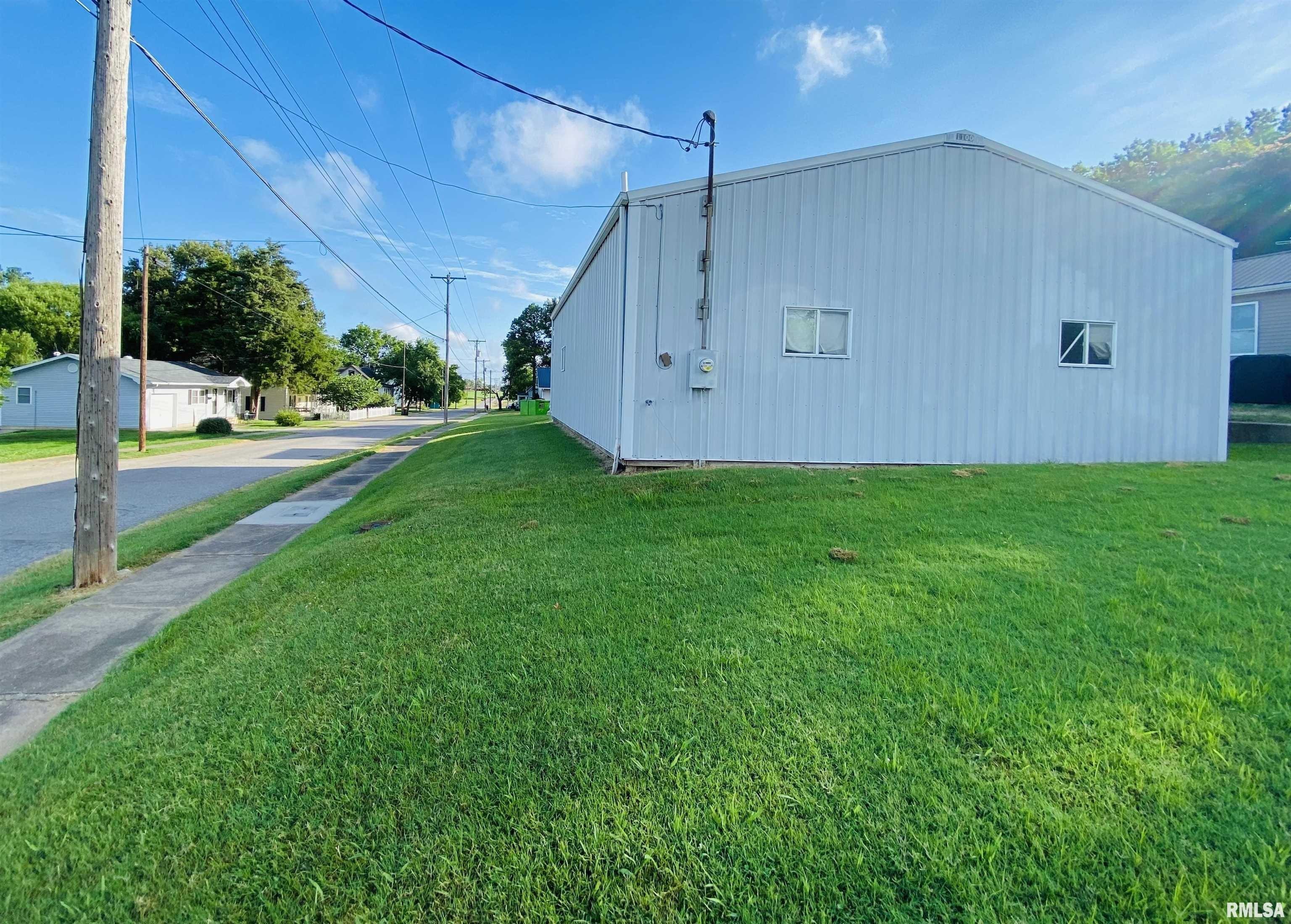 Property Image for 1100 E SLOAN Street