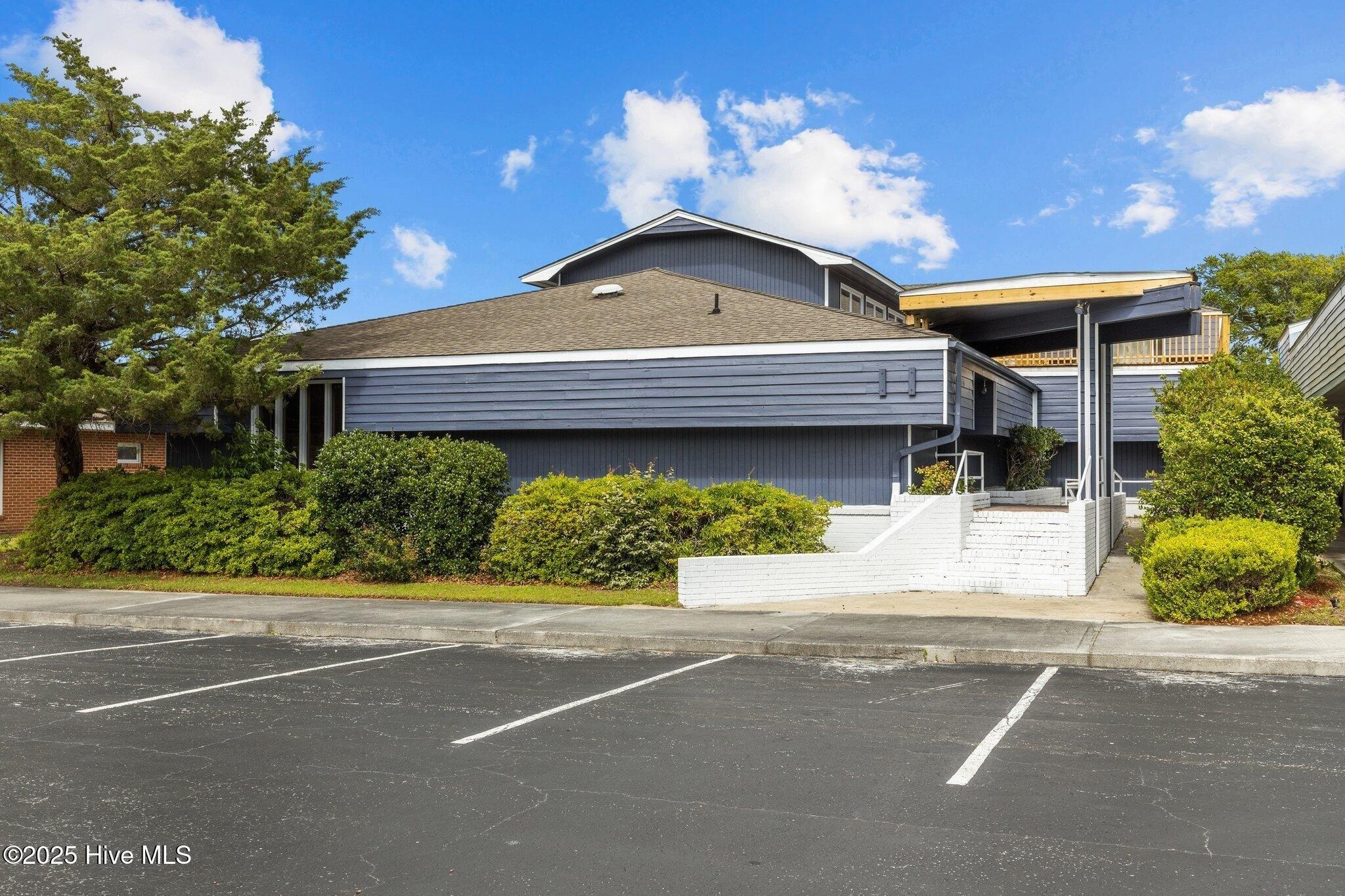 Property Image for 208 Penny Lane Lane