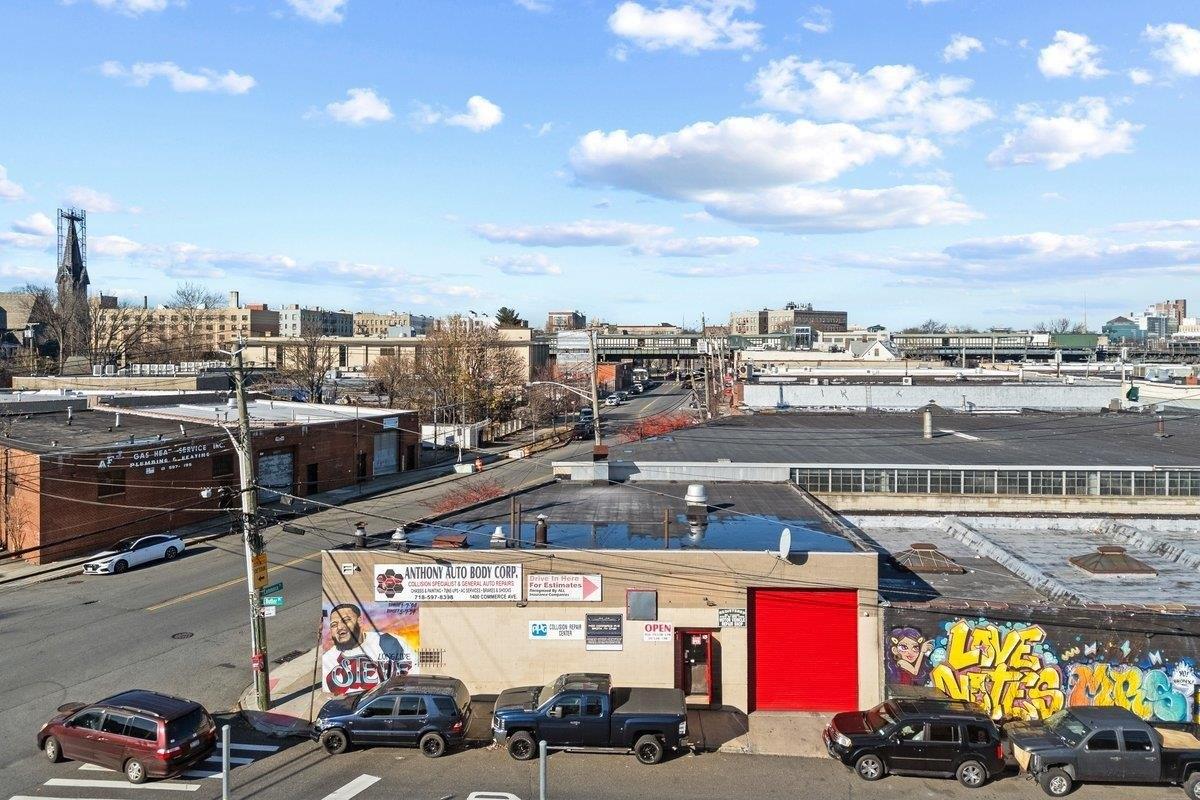 Property Image for 1400 Commerce Avenue