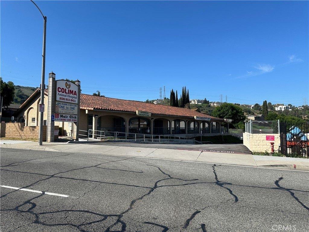 Property Image for 3205 S Hacienda Boulevard