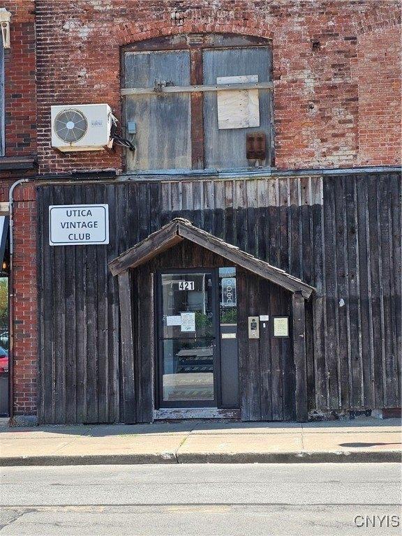 Property Image for 421 Seneca Street