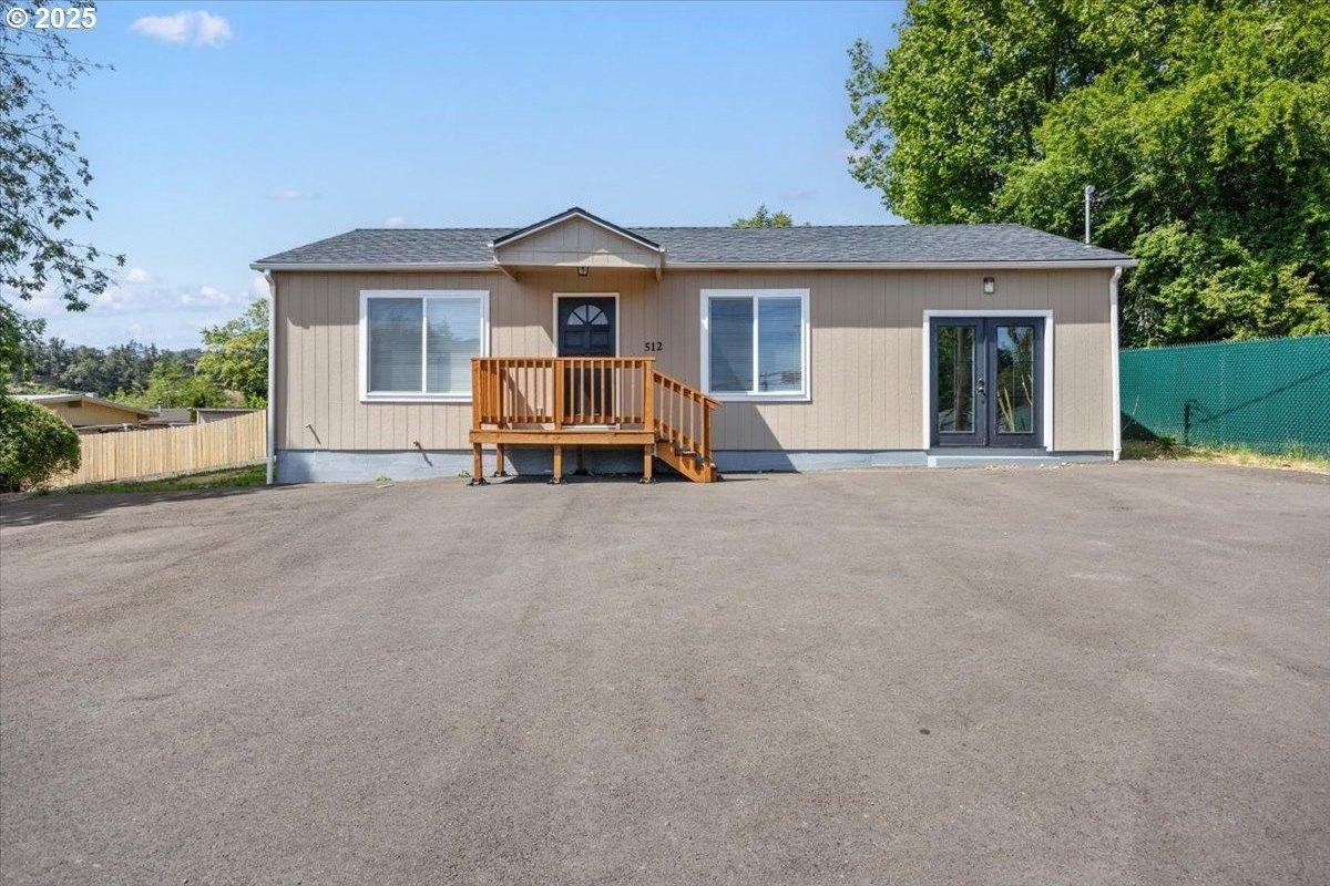 Property Image for 512 Nw Cecil Ave