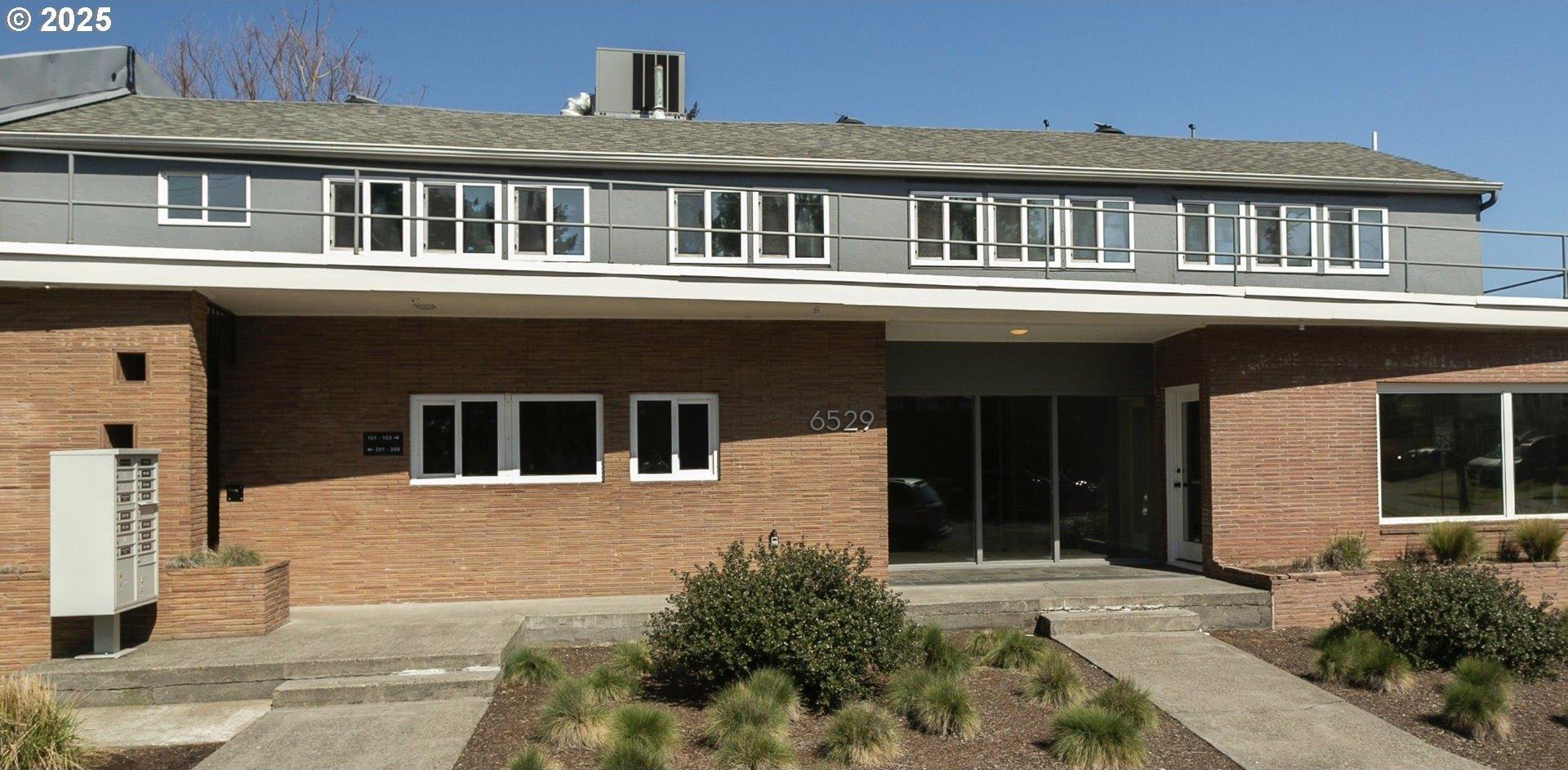 Property Image for 6529 Ne Sandy Blvd