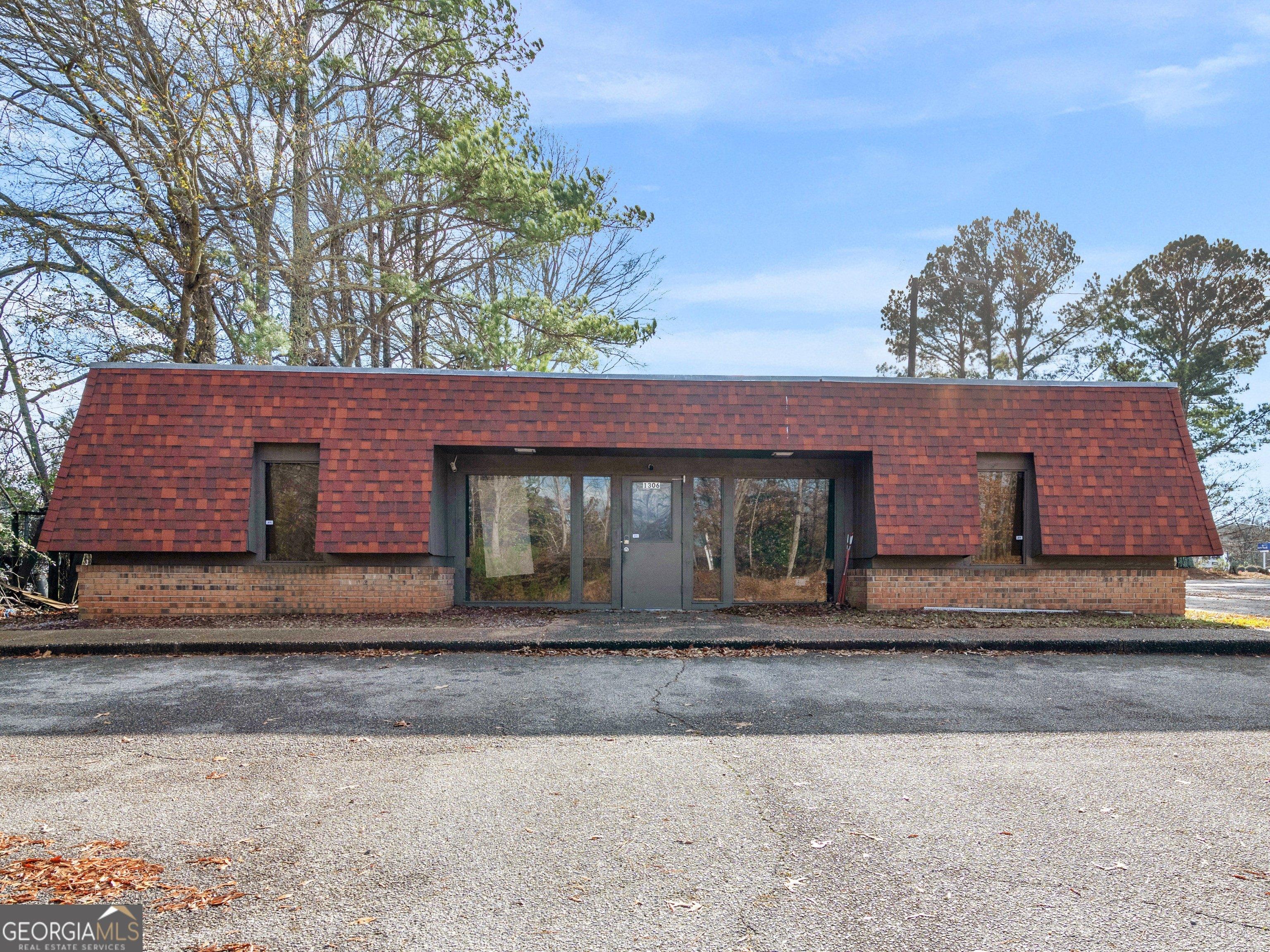 Property Image for 1306 W Solomon