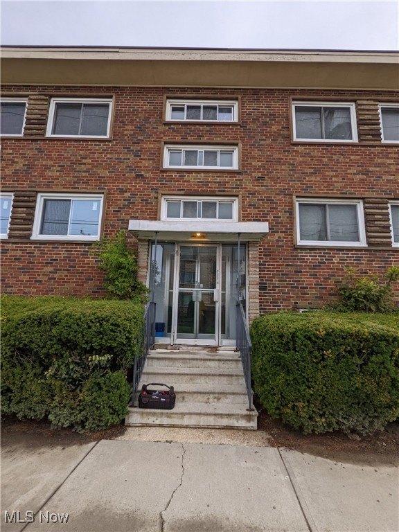 Property Image for 17802 Lake Shore Boulevard