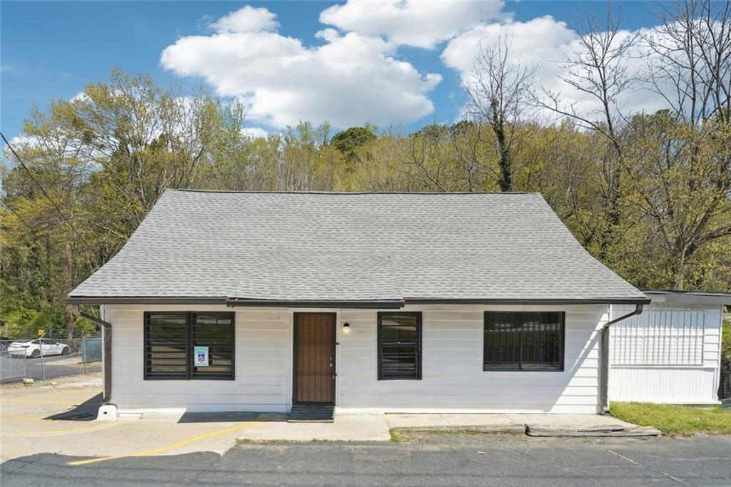 Property Image for 401 Cleveland Avenue SW