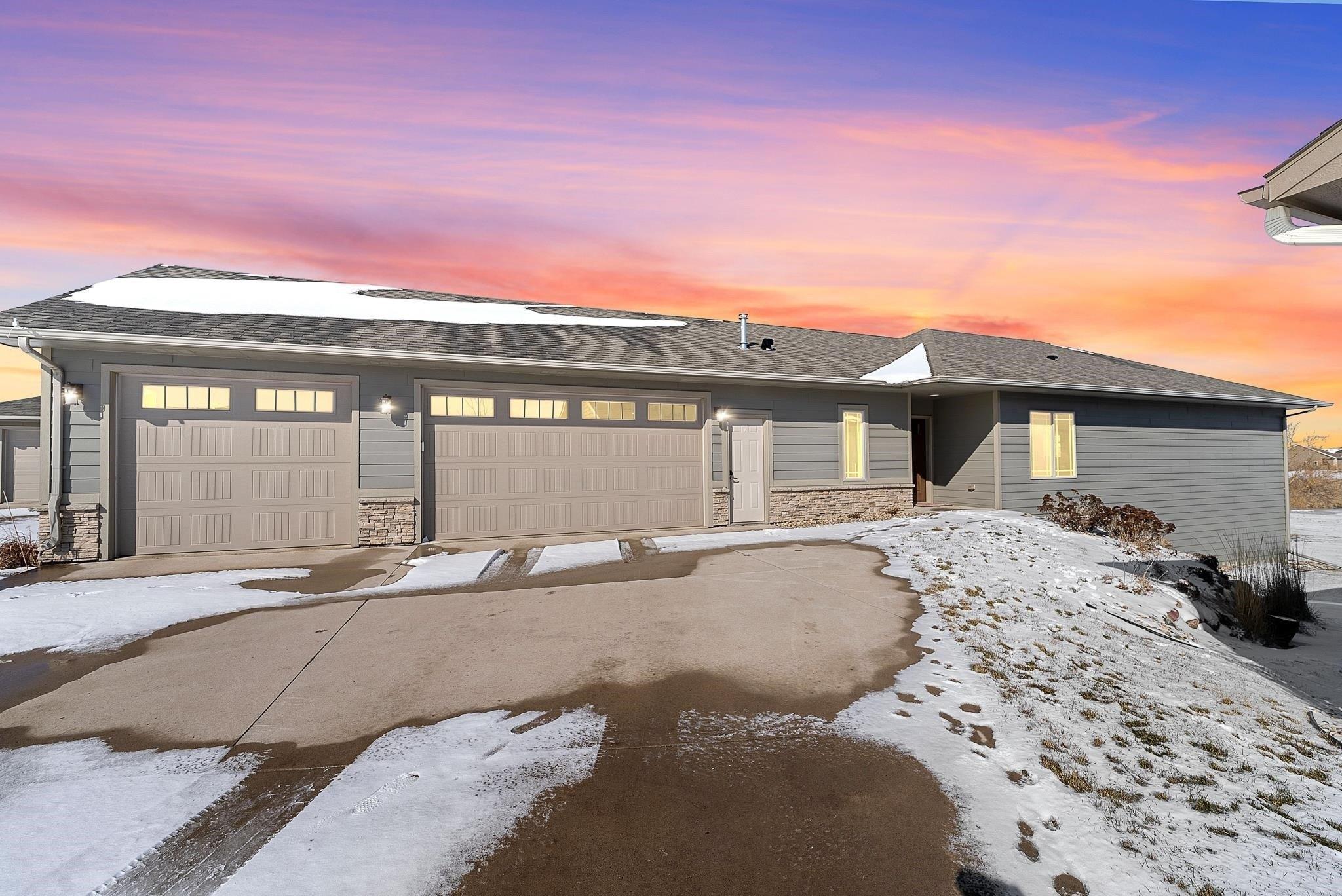 712 E Shadow Creek Ln, Sioux Falls, SD 57108 MLS 22401206 CENTURY 21