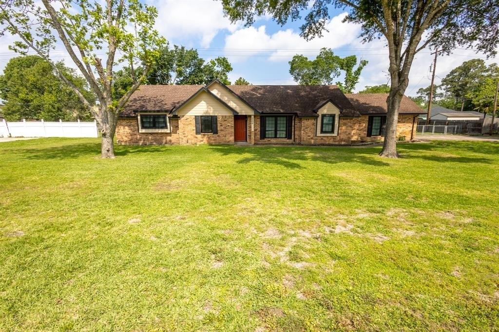 Property Image for 2406 Longwood Drive