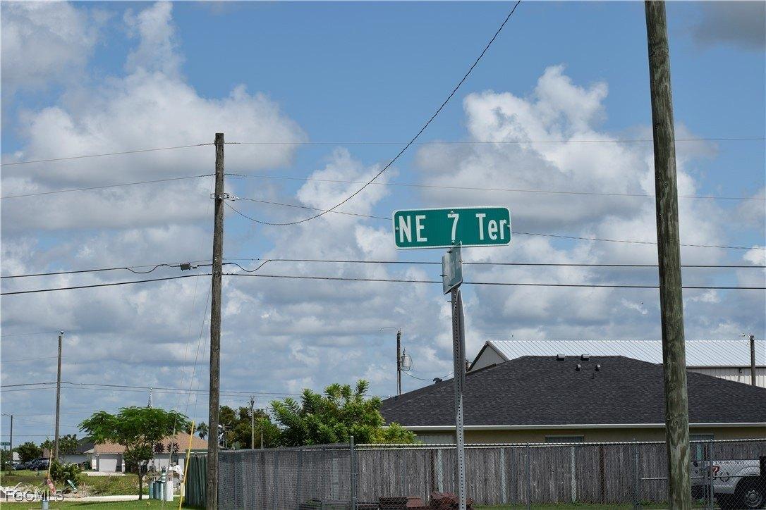 Property Image for 825 NE 7th Terrace
