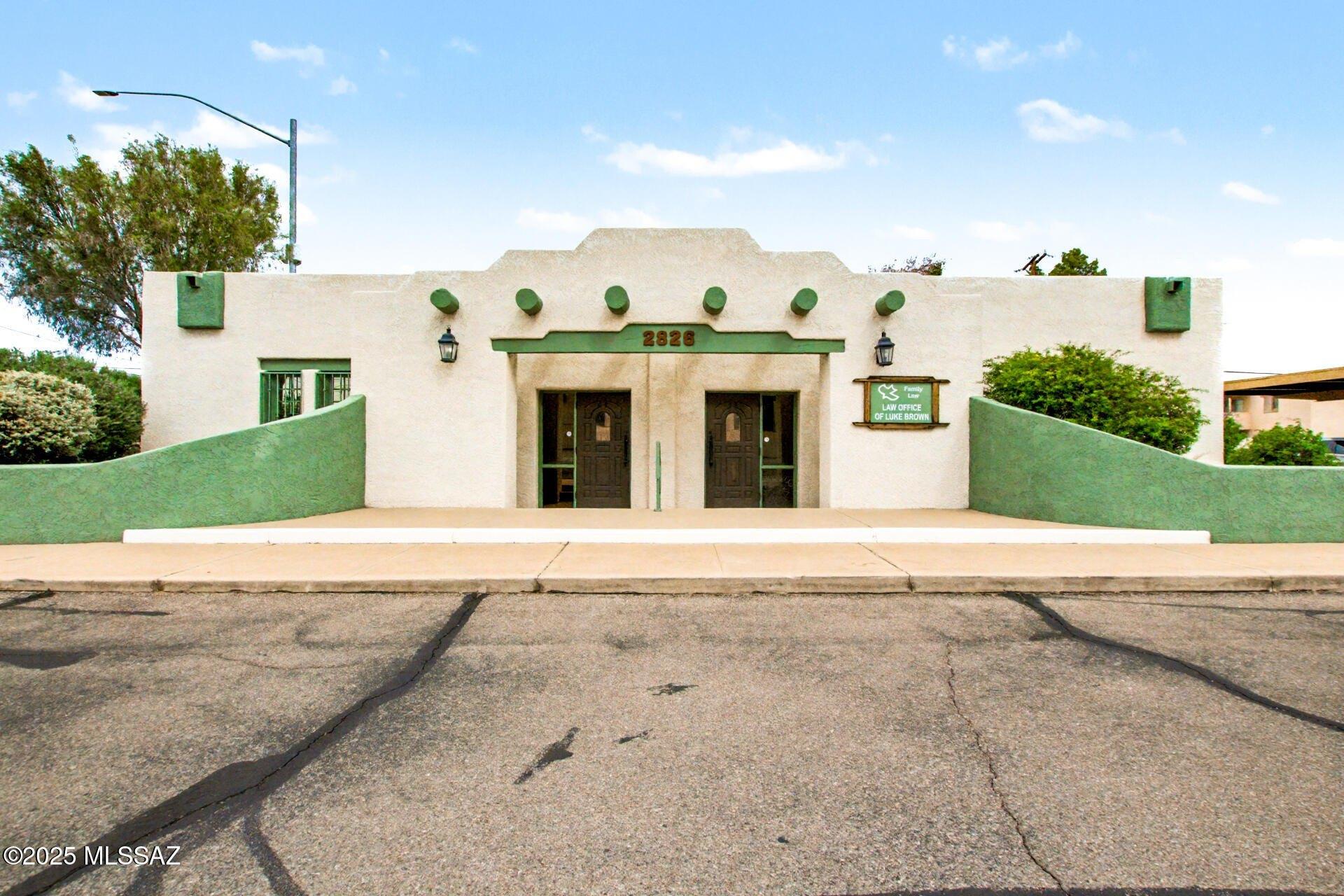 Property Image for 2826 N Alvernon Way