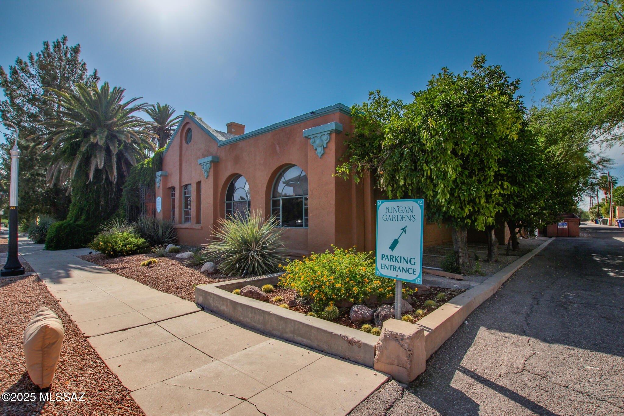 Property Image for 325 W Franklin Street 101