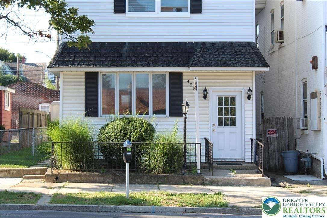 Property Image for 421 W Broad Street unit: 1St Fl 1St Fl