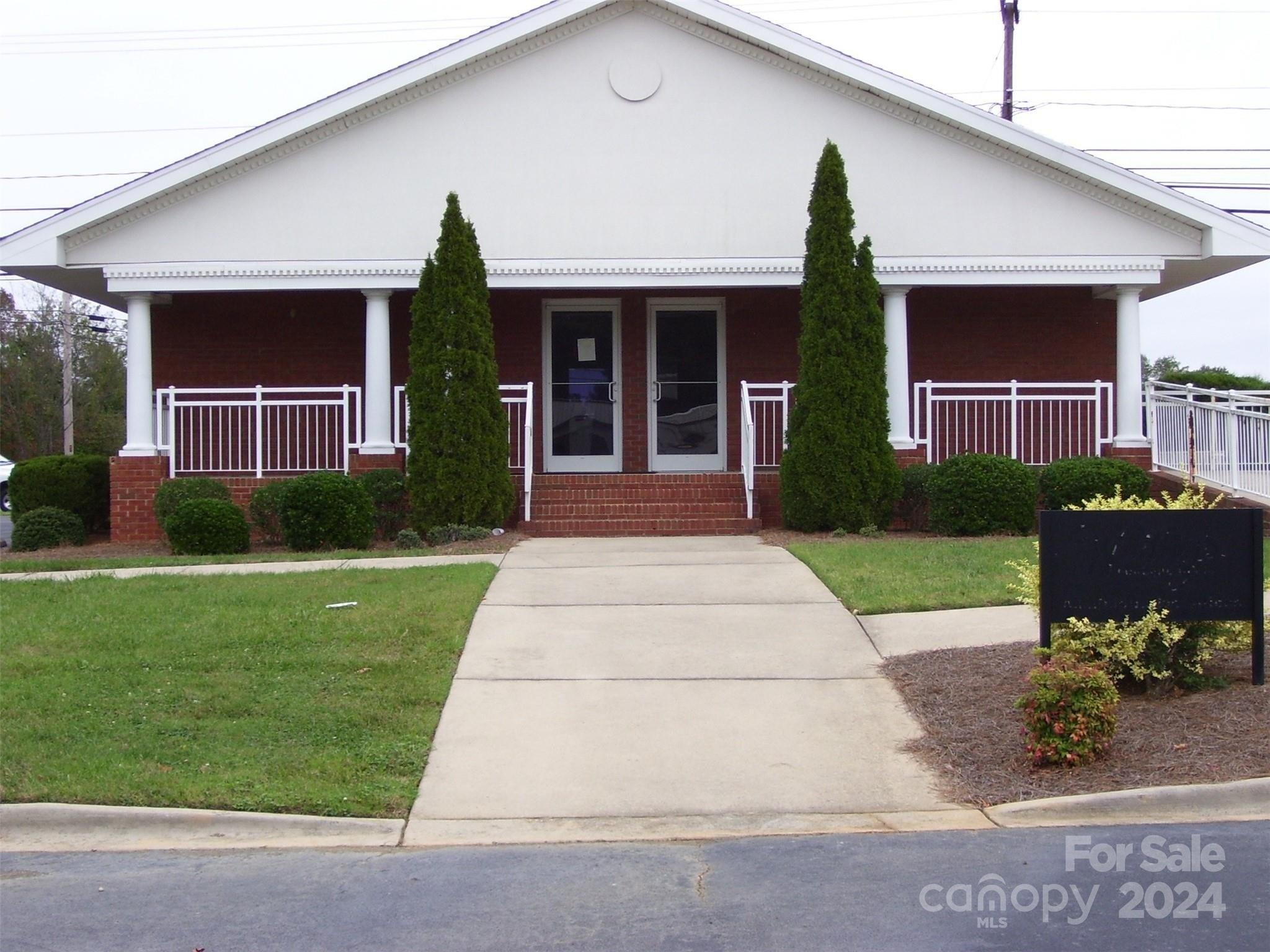 Property Image for 1714 Dale Earnhardt Boulevard