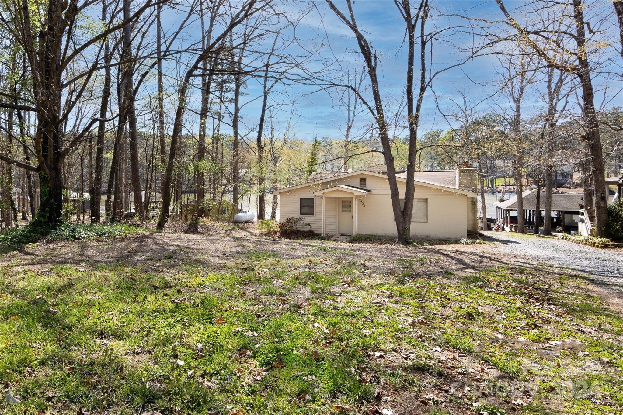 Property Image for 9837 Pine Tree Road