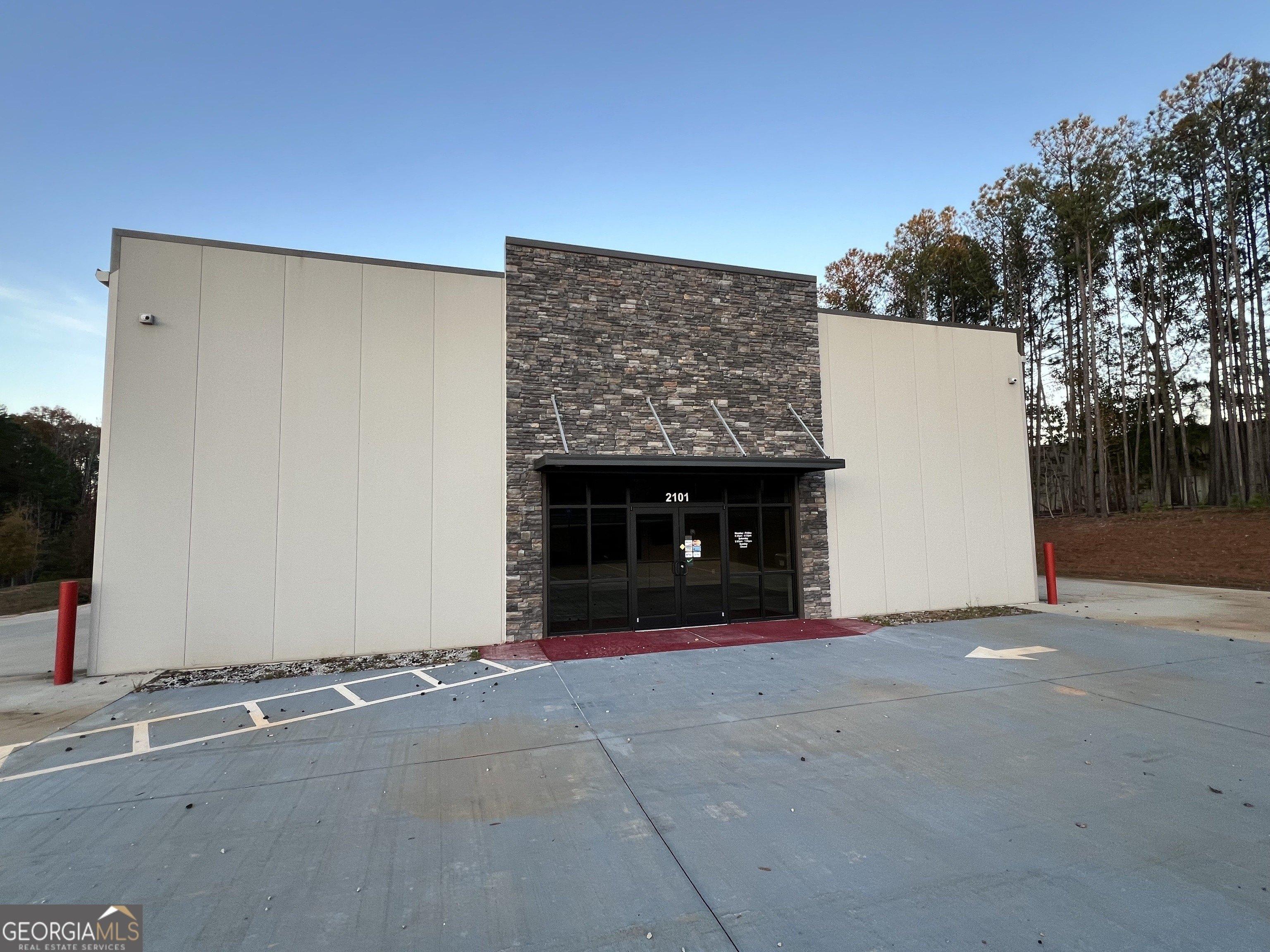 Property Image for 2101 SE Dogwood Ind