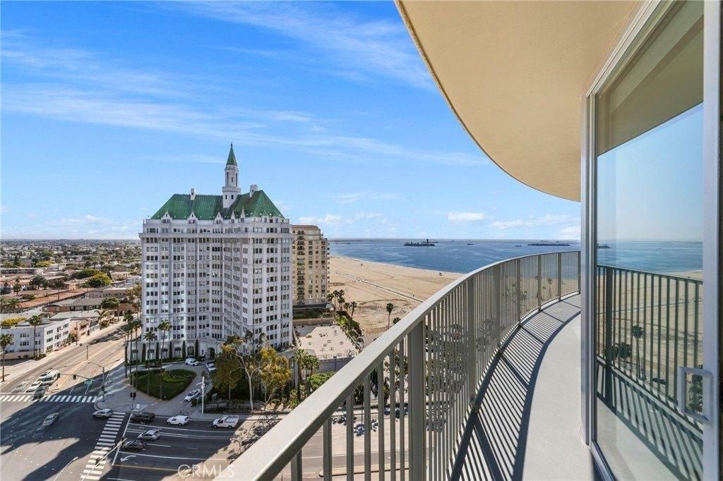 Property Image for 700 E Ocean Boulevard 2104