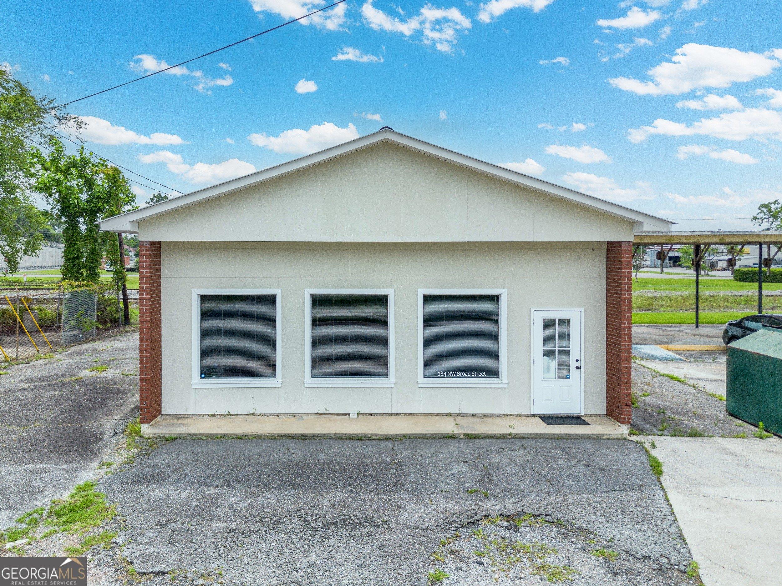 Property Image for 284 NW Broad
