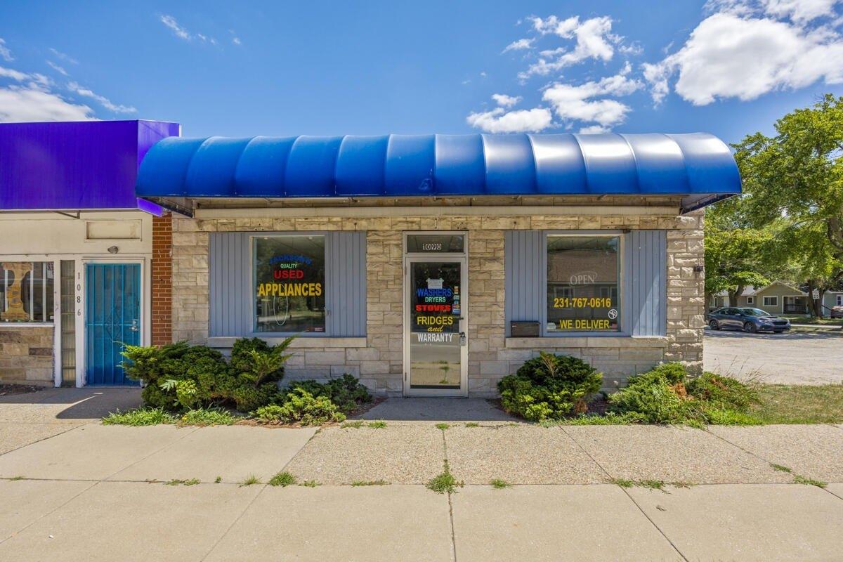 Property Image for 1090 S Getty Street