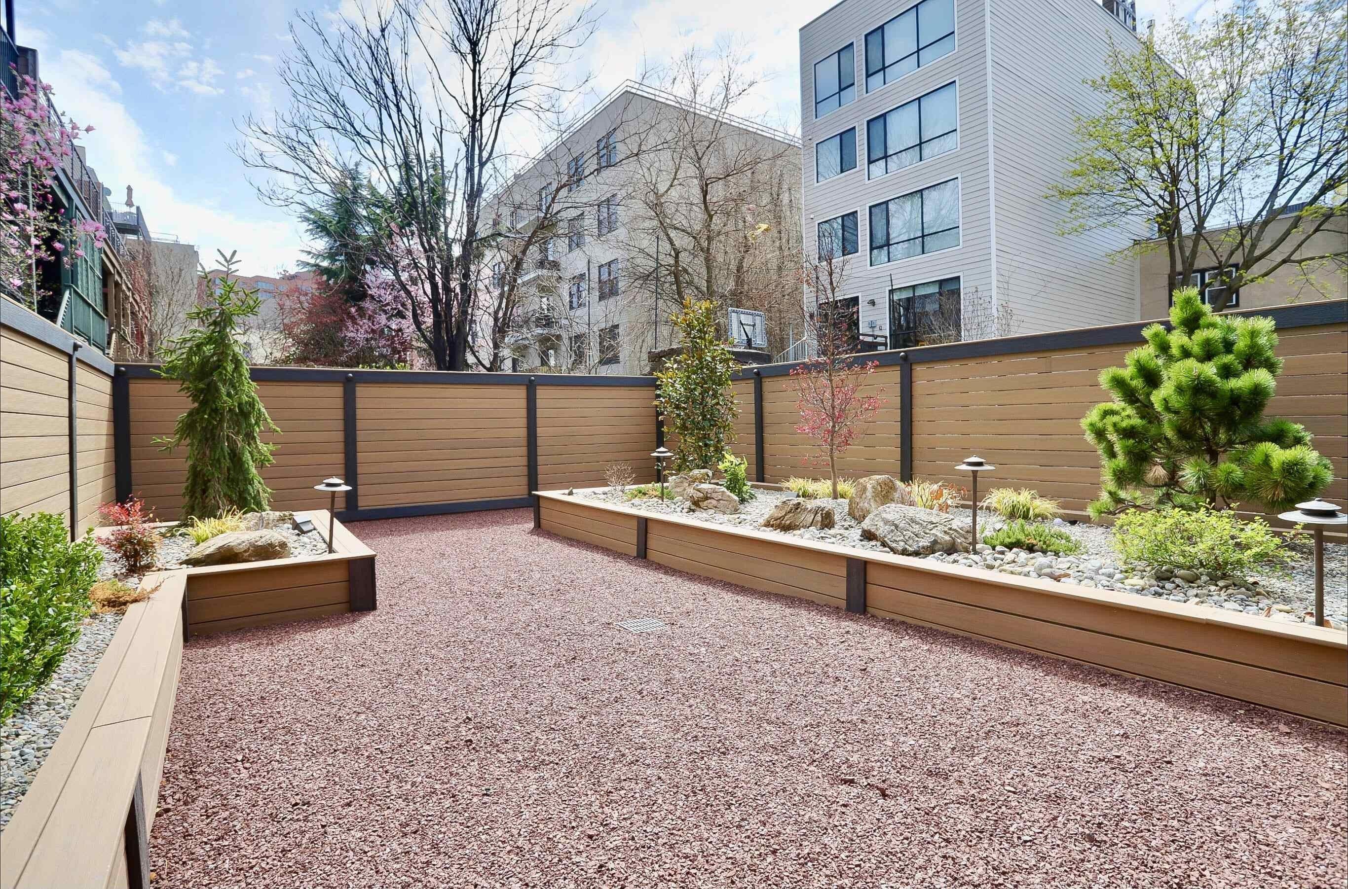 Property Image for 557 1st St