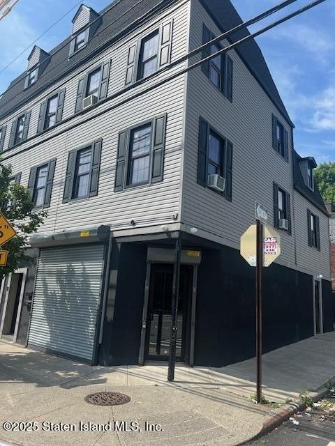 Property Image for 850 Bay Street