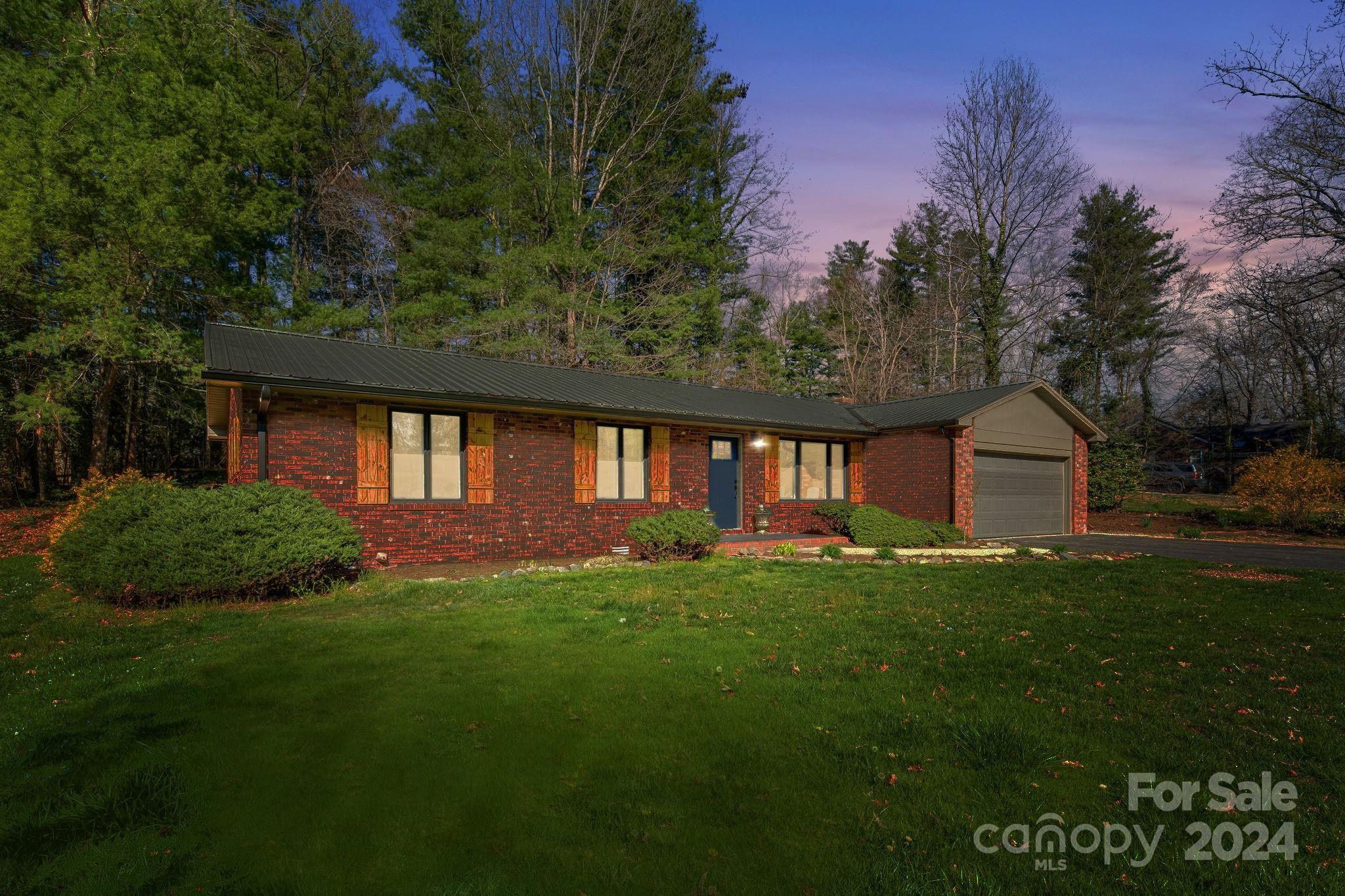 Property Image for 36 S Greenwood Forest Drive