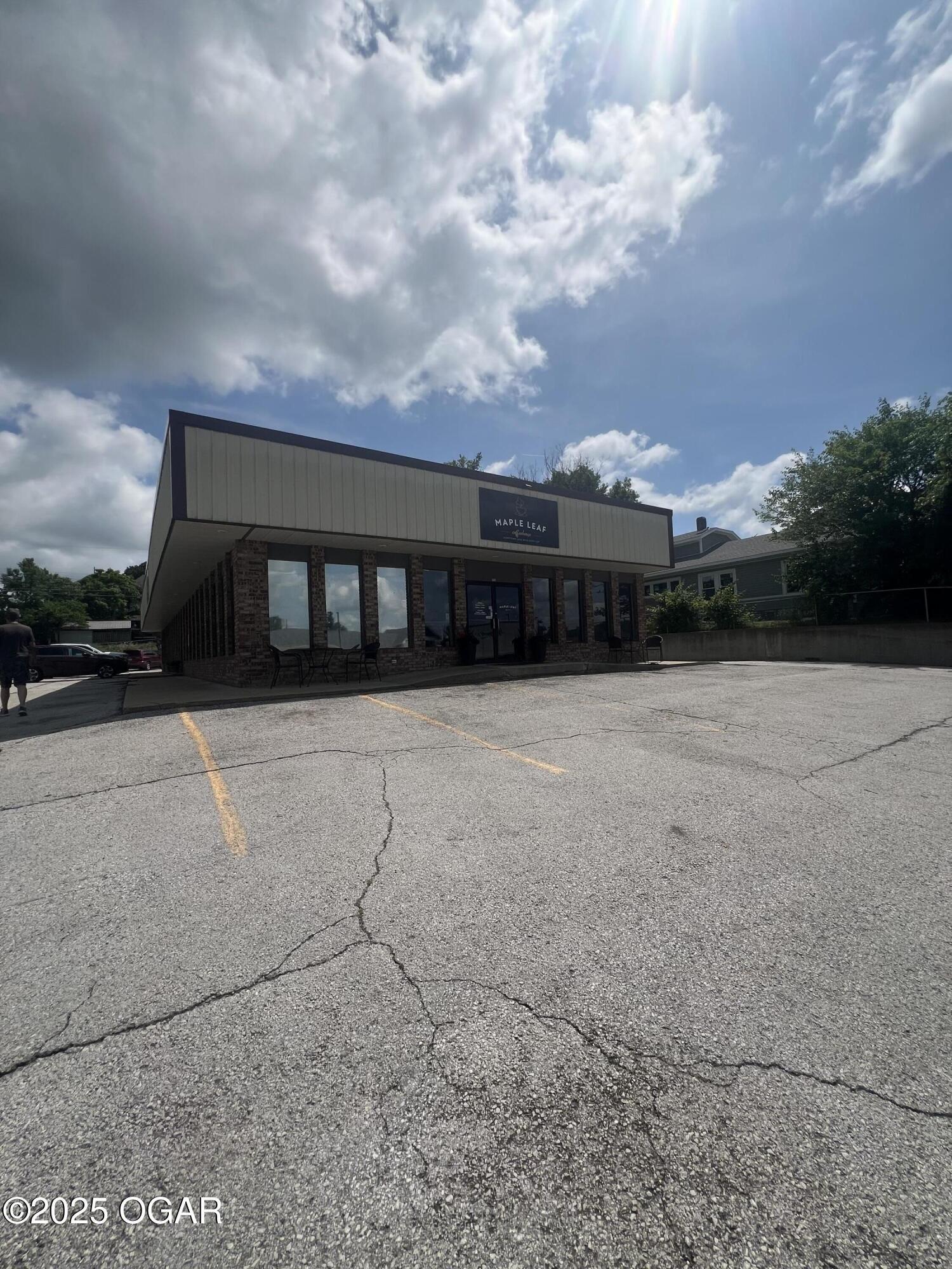 Property Image for 800 W Central Avenue