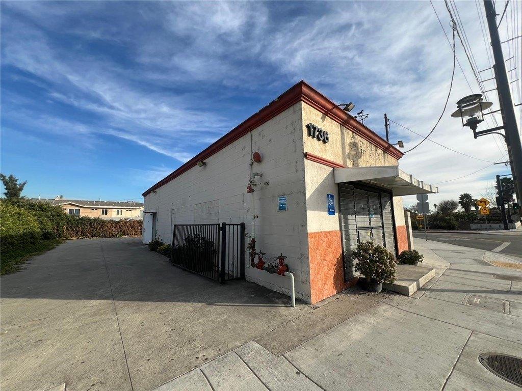 Property Image for 1736 S Del Mar Avenue