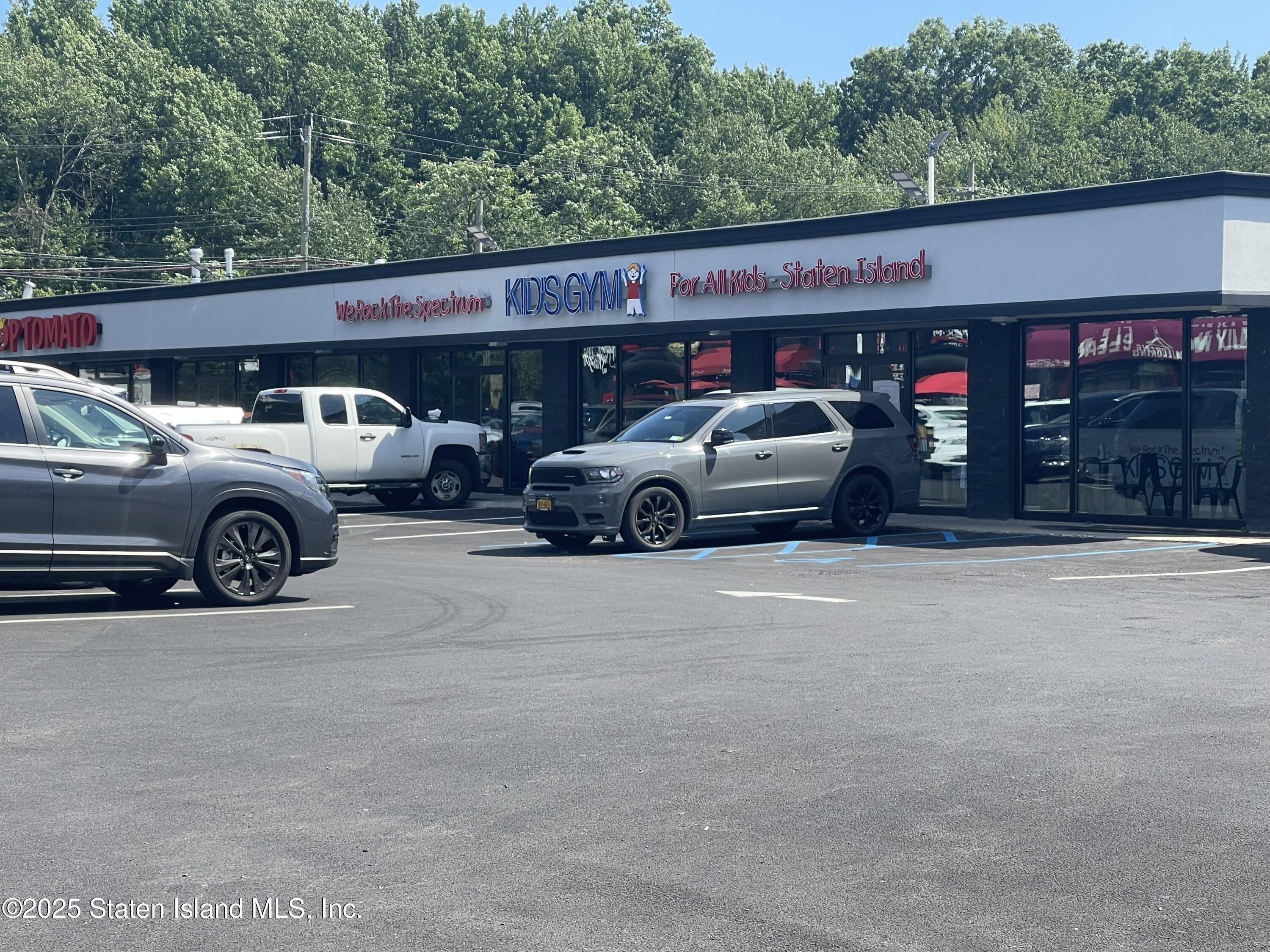 Property Image for 3579 Victory Boulevard