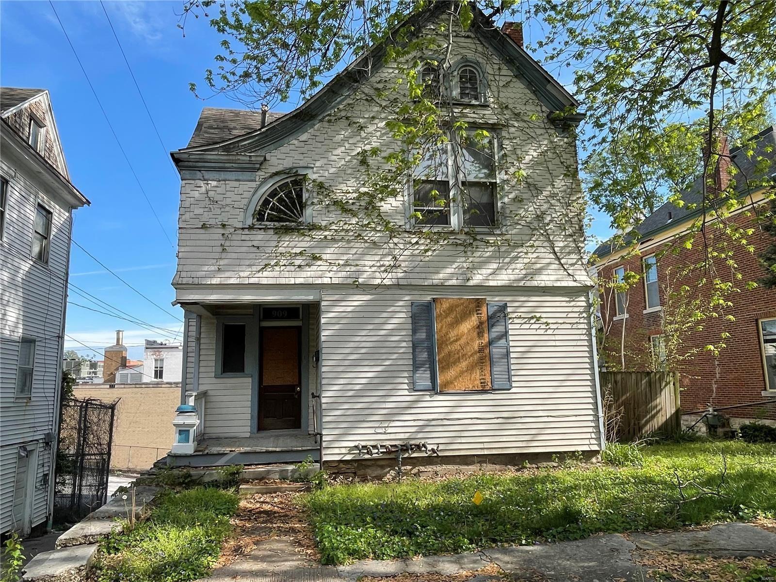 Property Image for 909 Center Street
