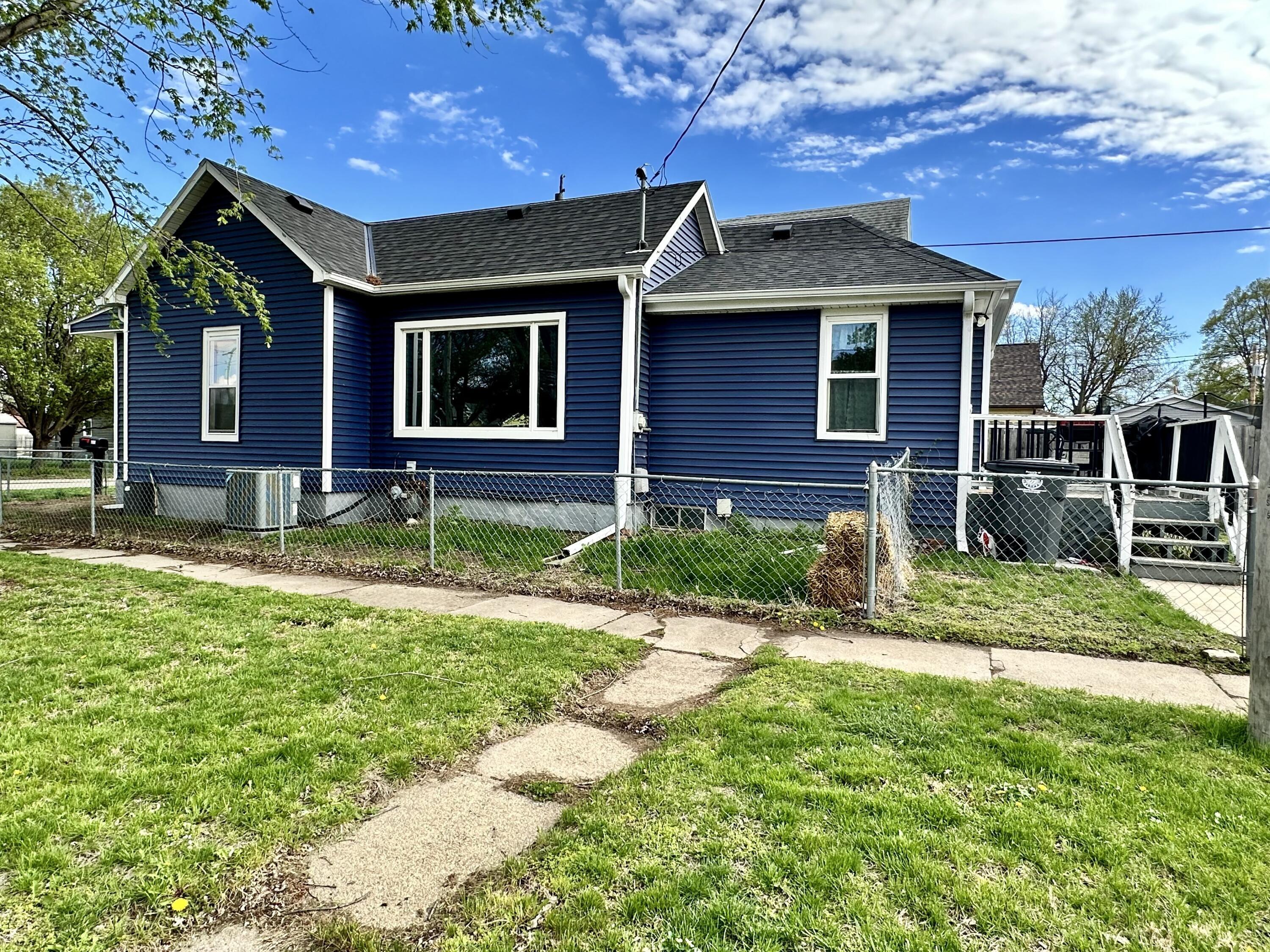 Property Image for 1900 S 11TH Street