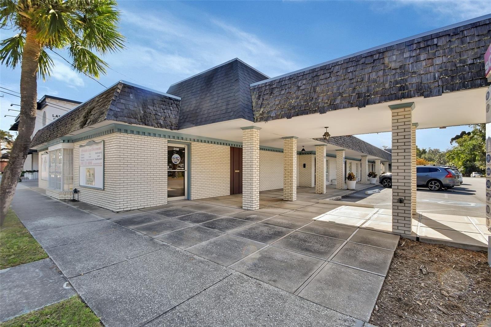 Property Image for 212 E New York Avenue